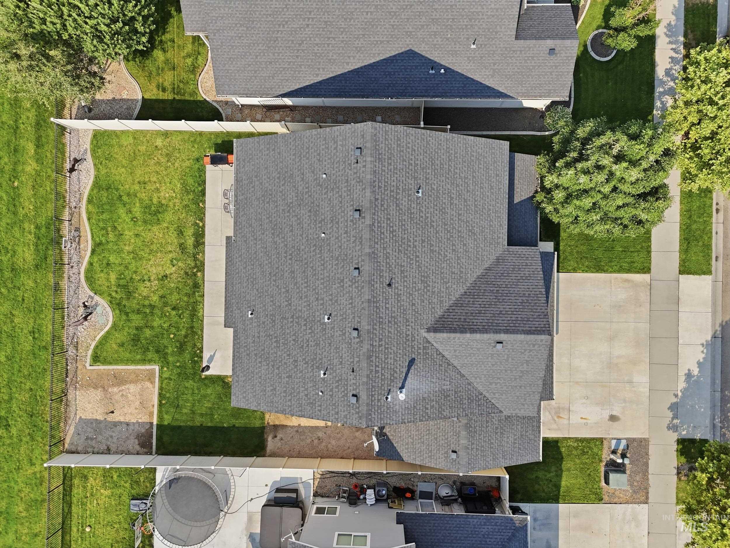 725 E Ionia Dr Property Photo 46