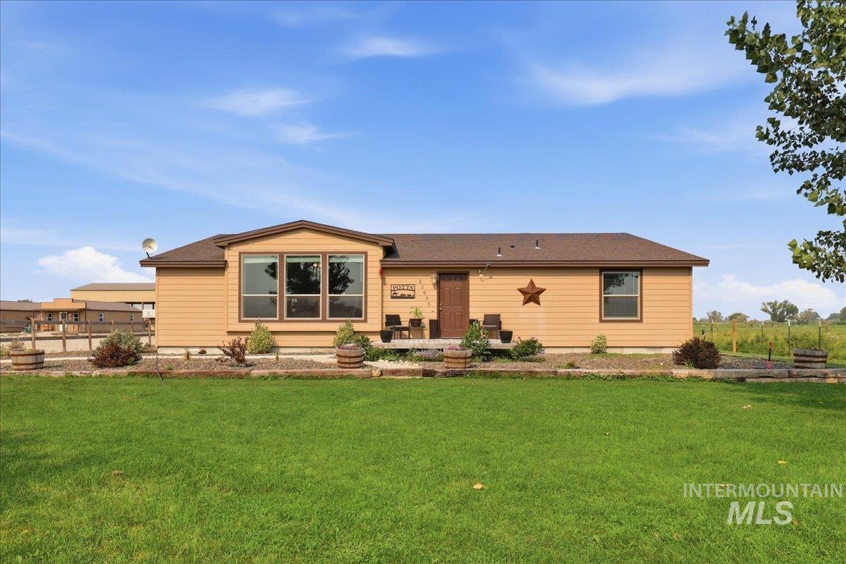 23095 Centerpoint Rd Property Photo 1