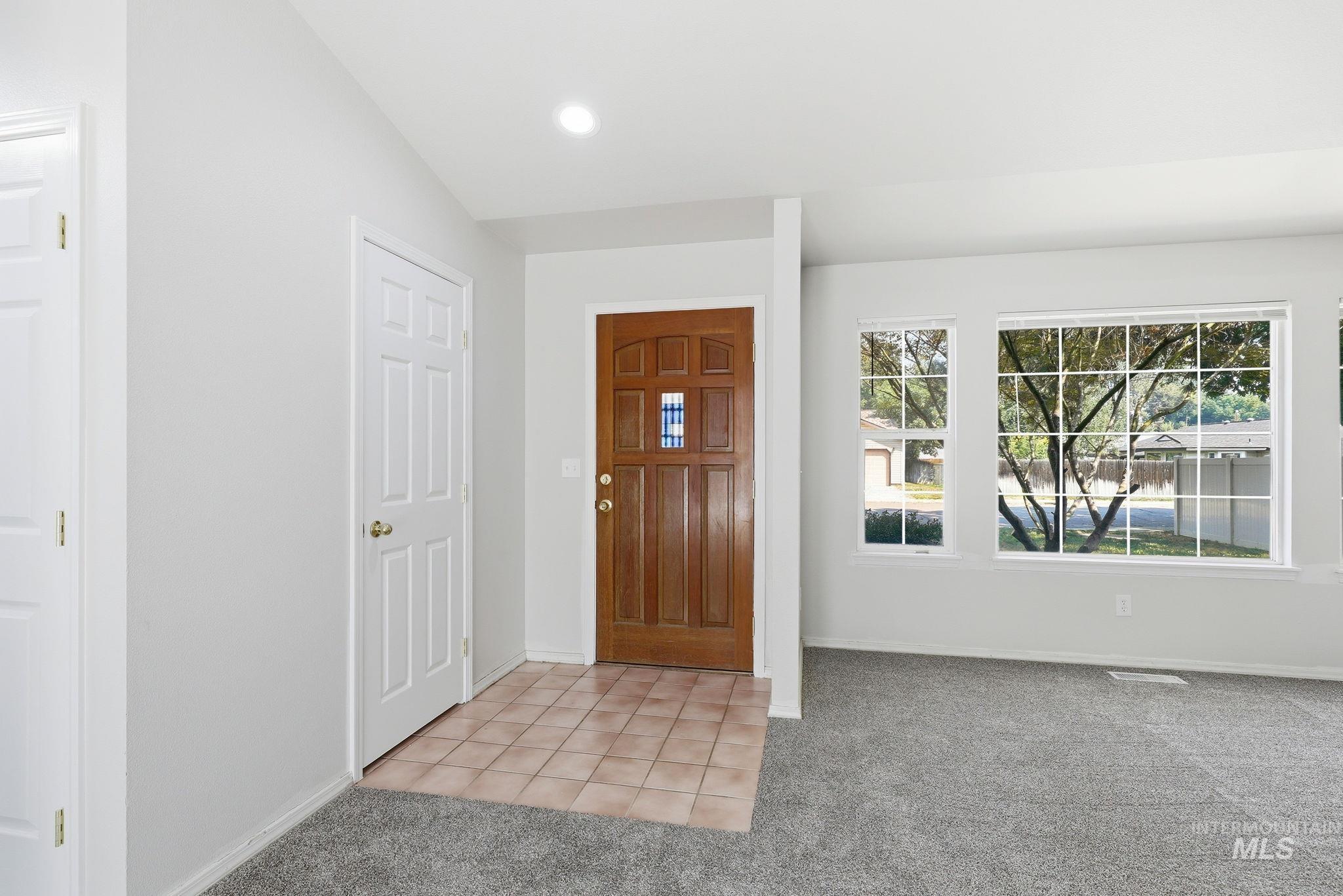 5231 W Albion Court Property Photo 3