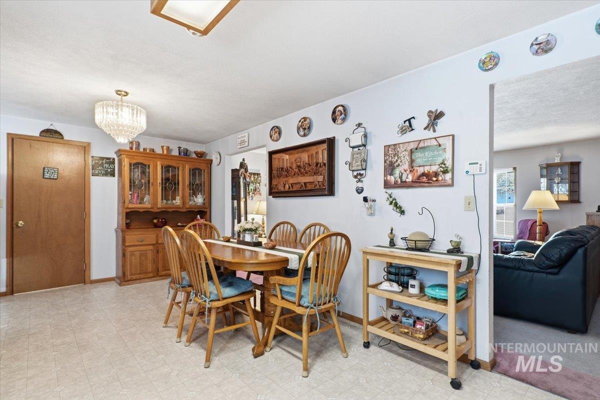 1699 Syringa Dr Property Photo 17