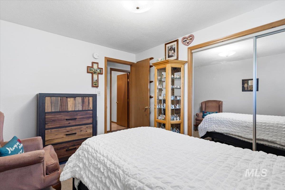 1699 Syringa Dr Property Photo 29