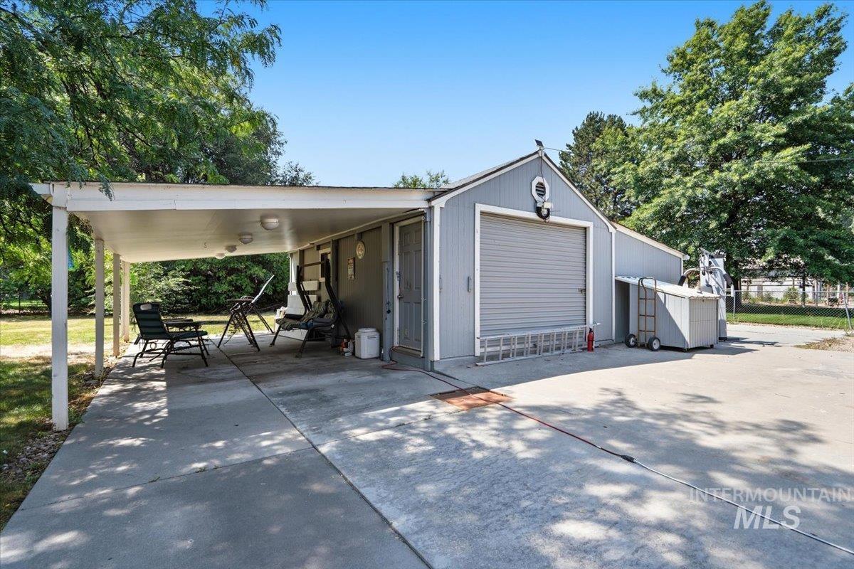 1699 Syringa Dr Property Photo 39