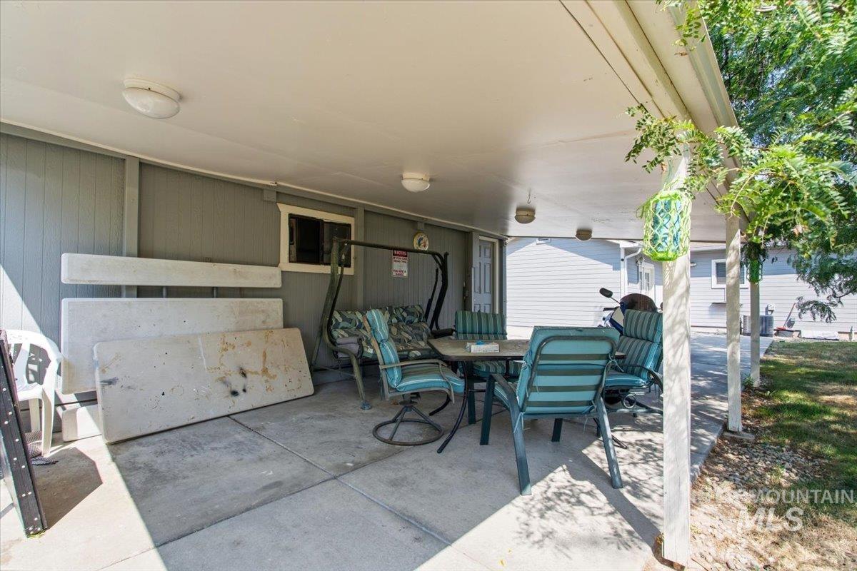1699 Syringa Dr Property Photo 40