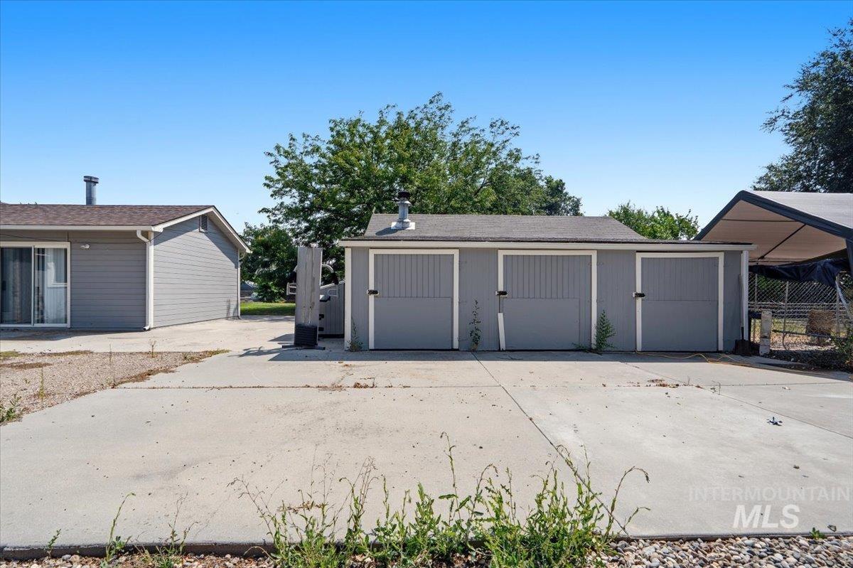 1699 Syringa Dr Property Photo 42