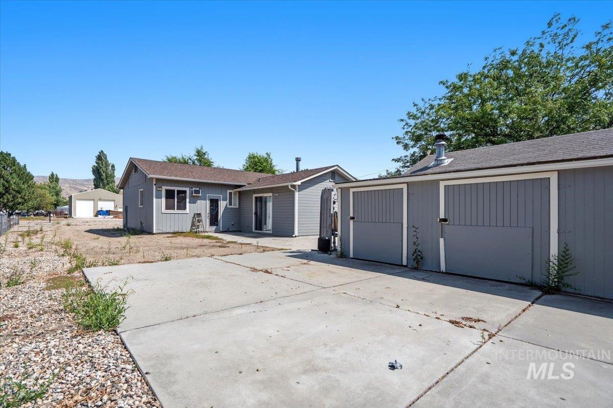 1699 Syringa Dr Property Photo 43