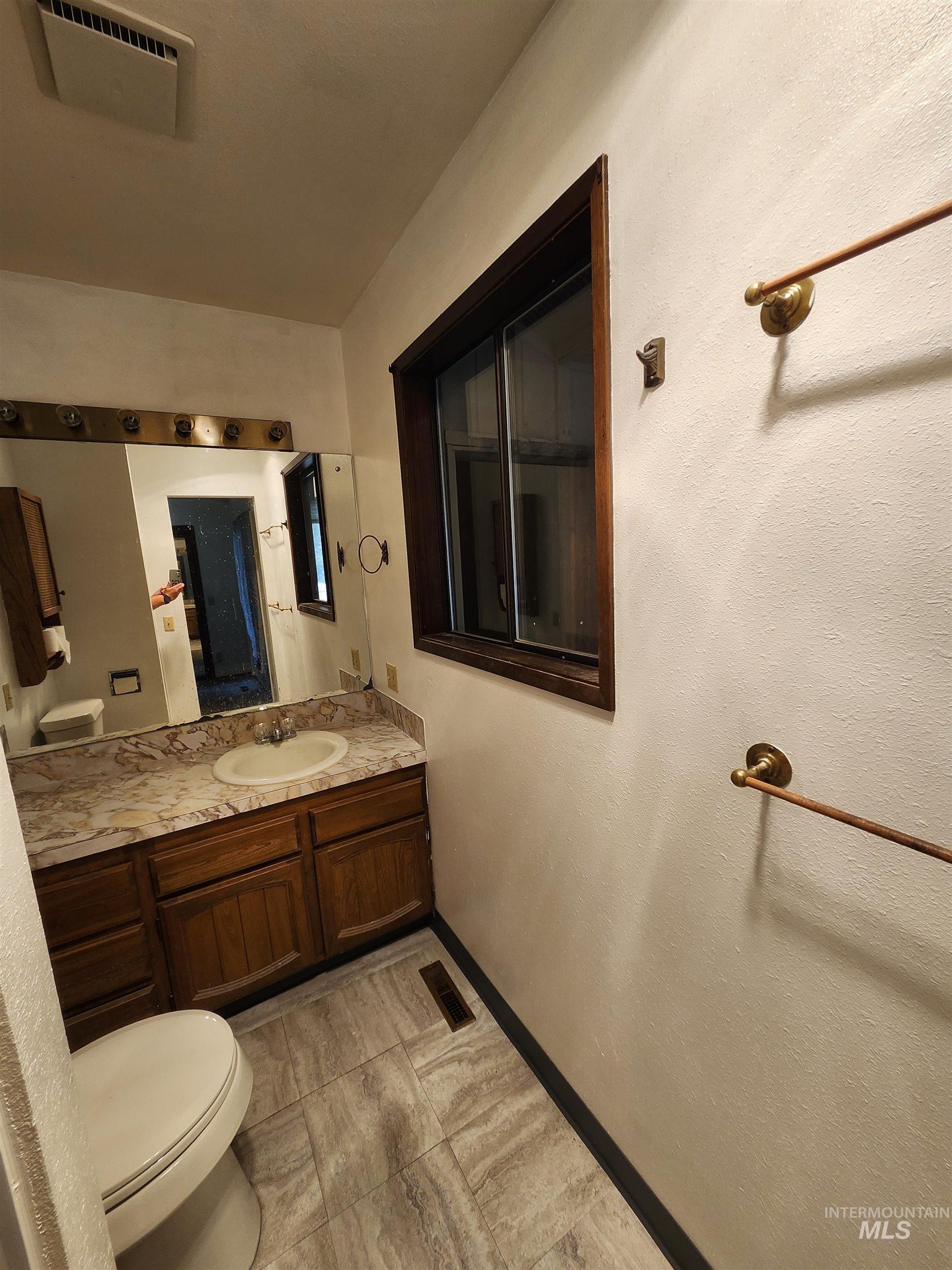 1232 Ponderosa Dr Property Photo 14