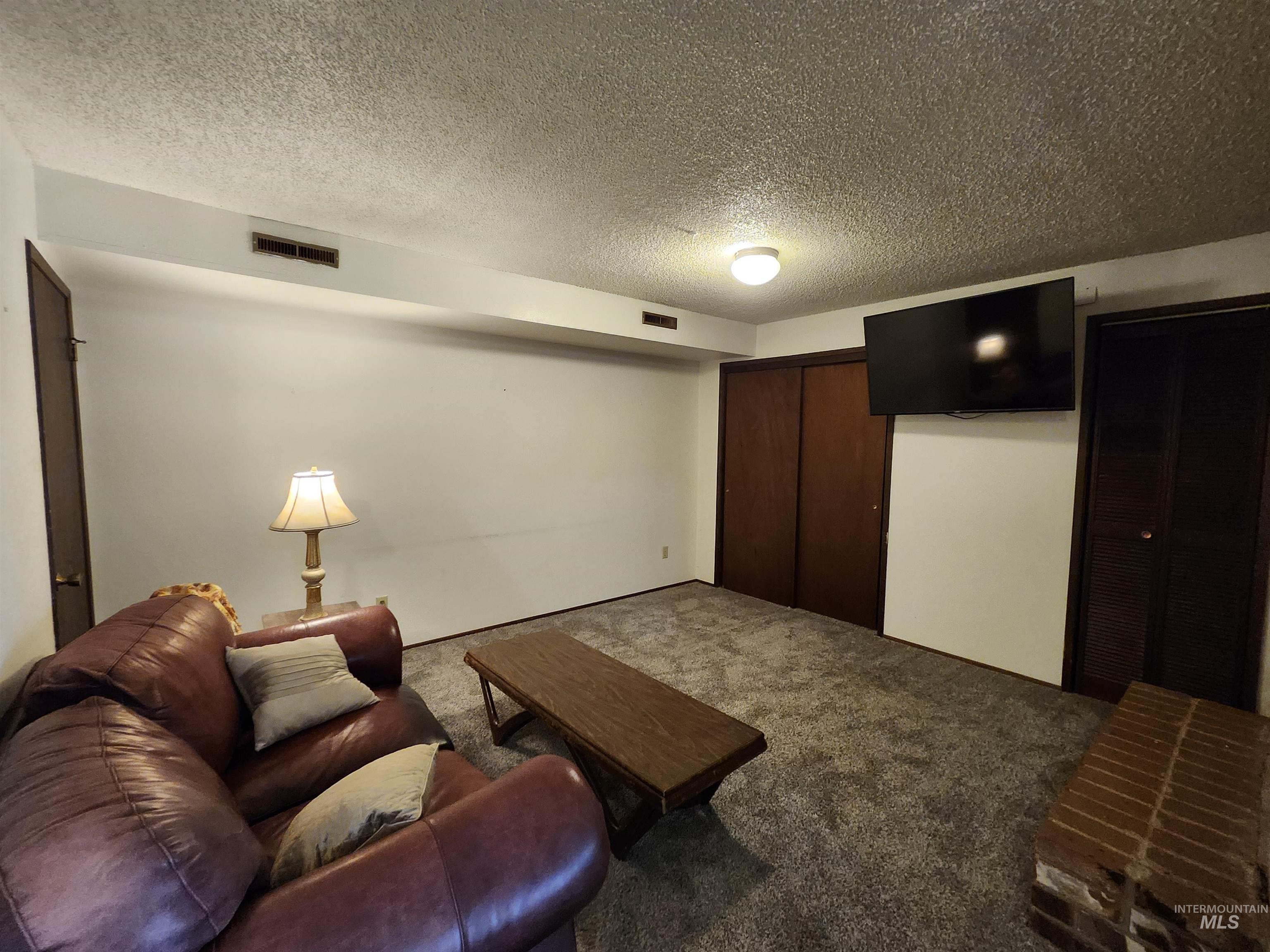 1232 Ponderosa Dr Property Photo 17