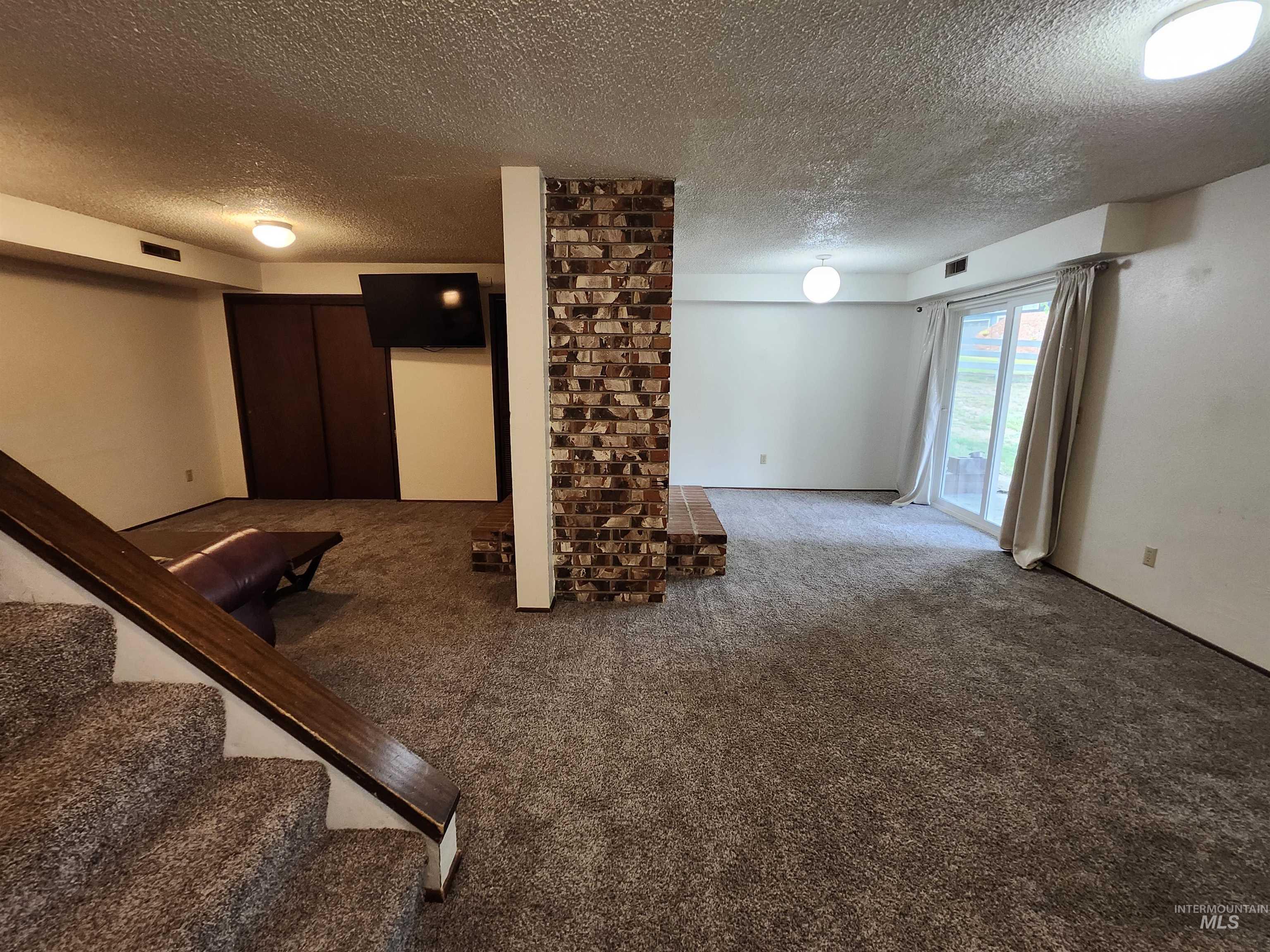 1232 Ponderosa Dr Property Photo 19