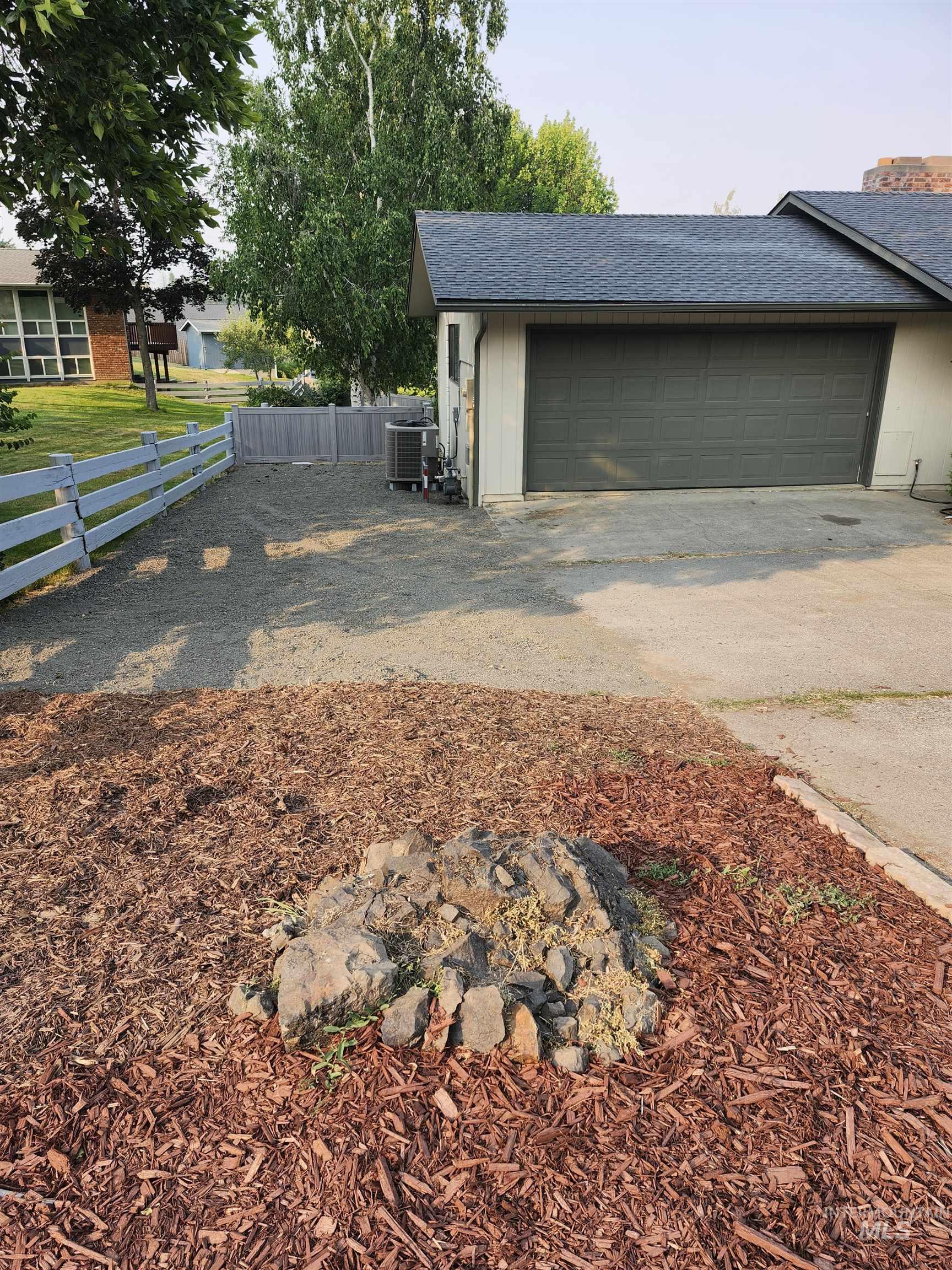 1232 Ponderosa Dr Property Photo 34