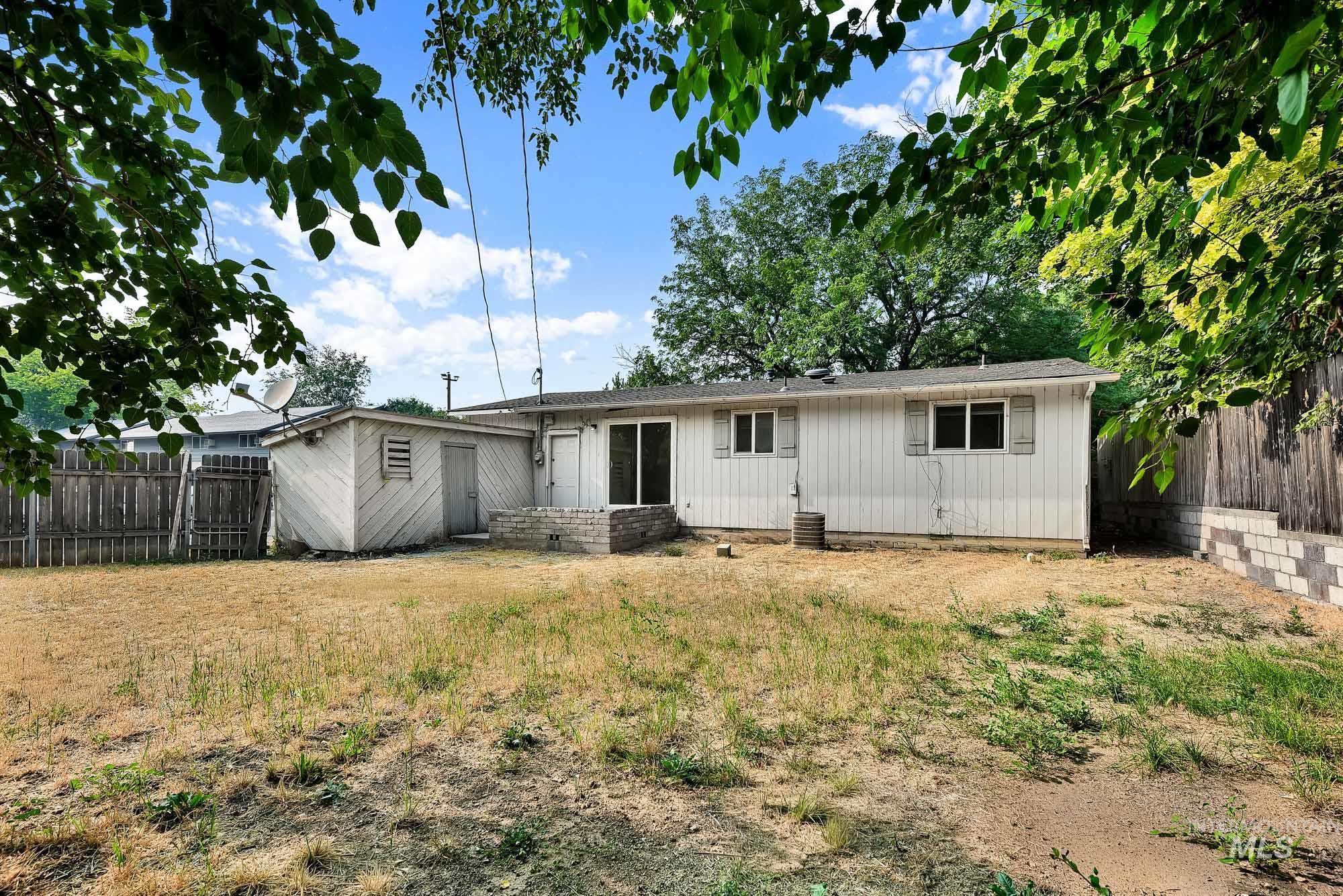 803 E Colorado Property Photo 21