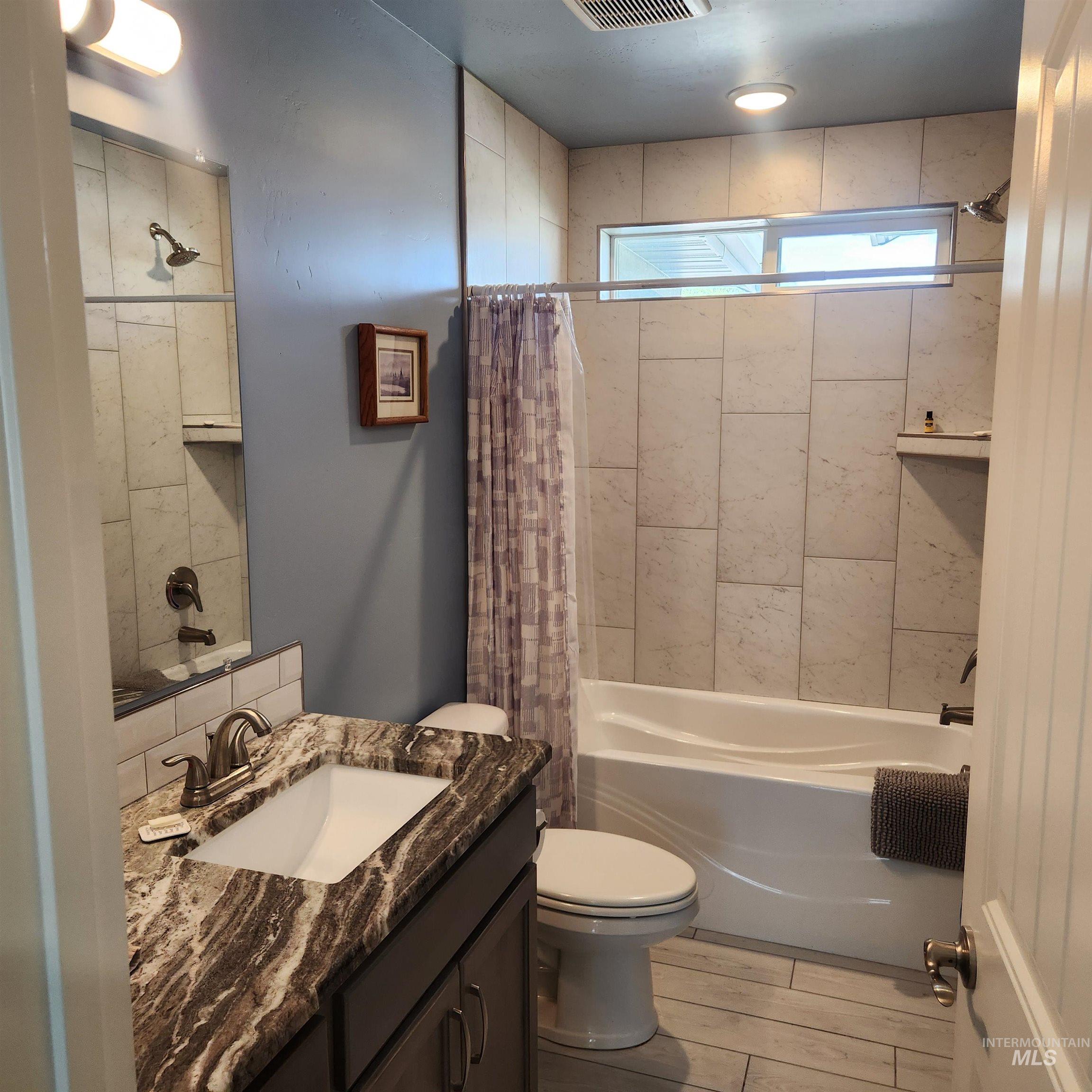 1536 Marie Property Photo 9
