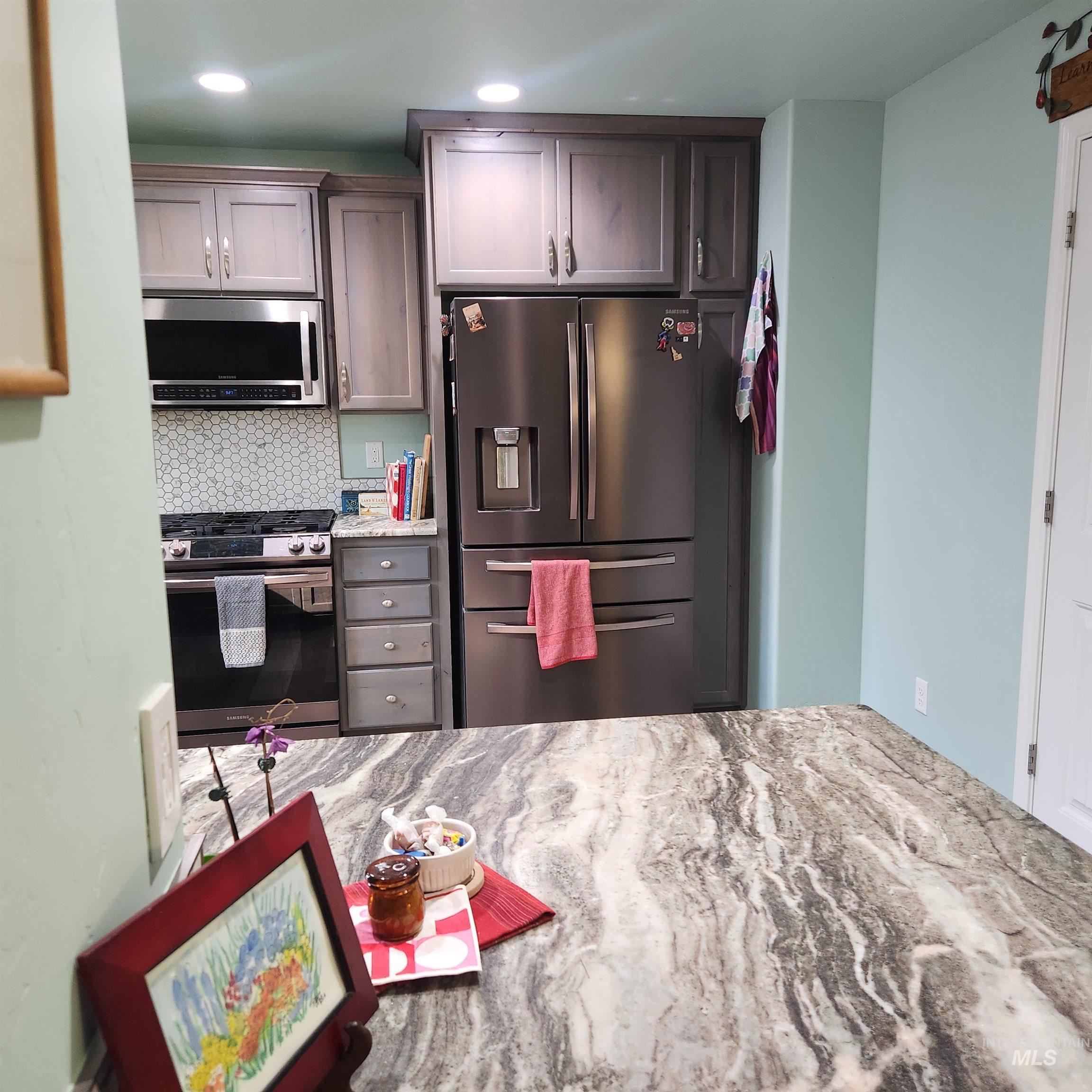 1536 Marie Property Photo 31
