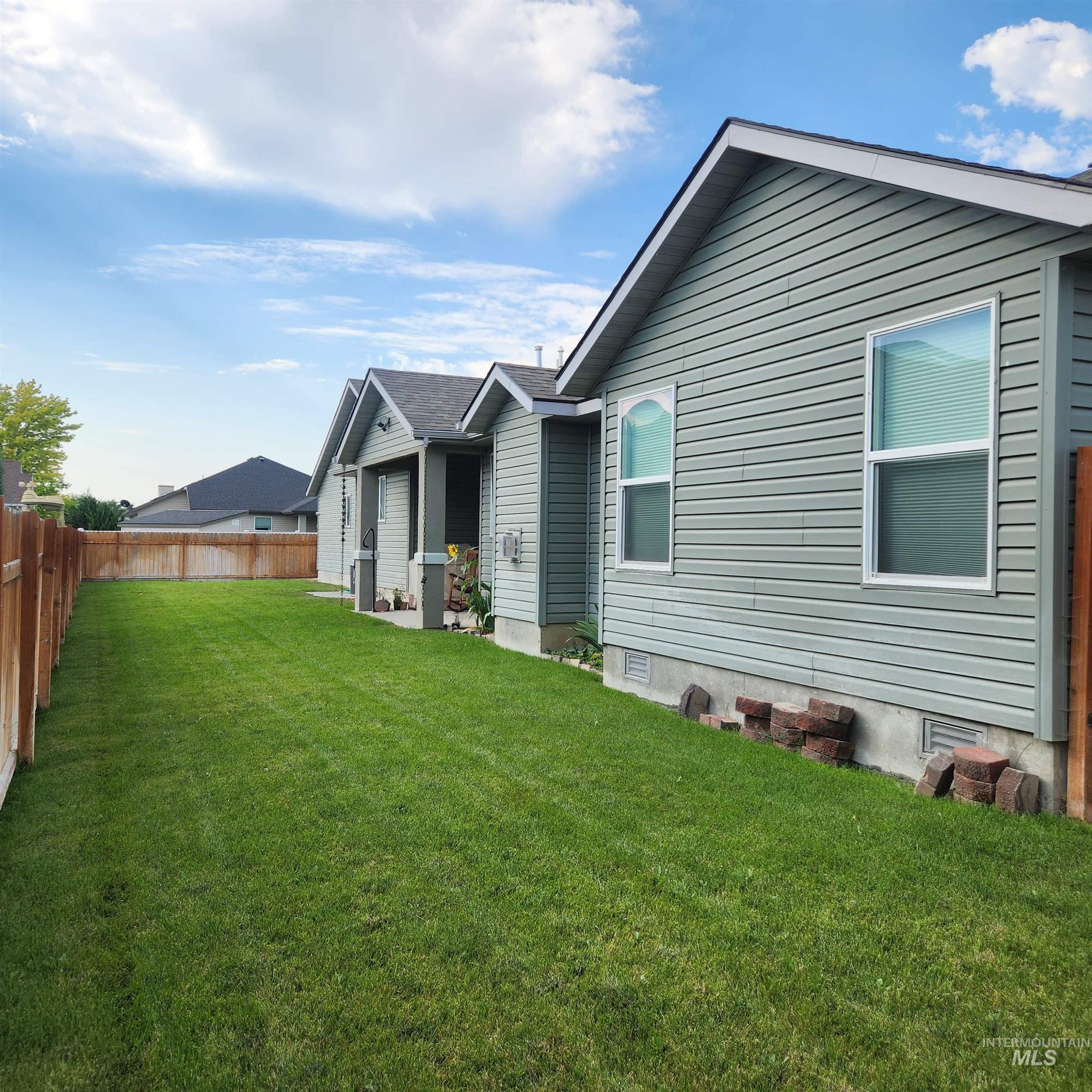 1536 Marie Property Photo 46