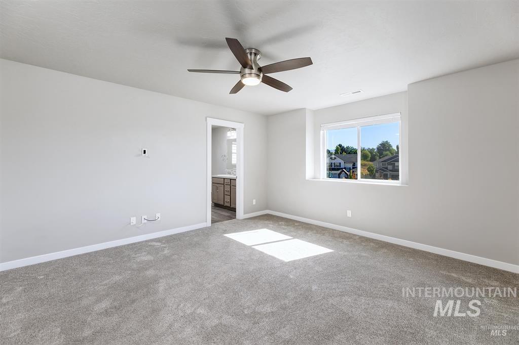 190 N Wooddale Ave Property Photo 19