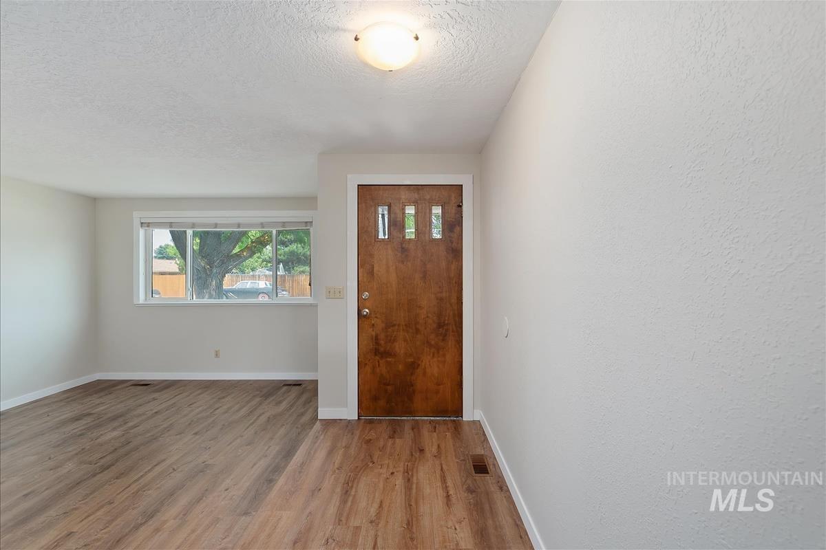 7505 W Snohomish St Property Photo 7