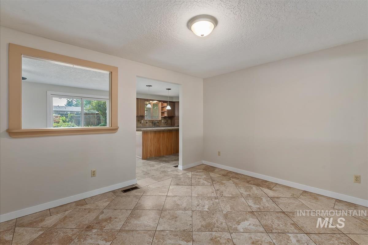7505 W Snohomish St Property Photo 9