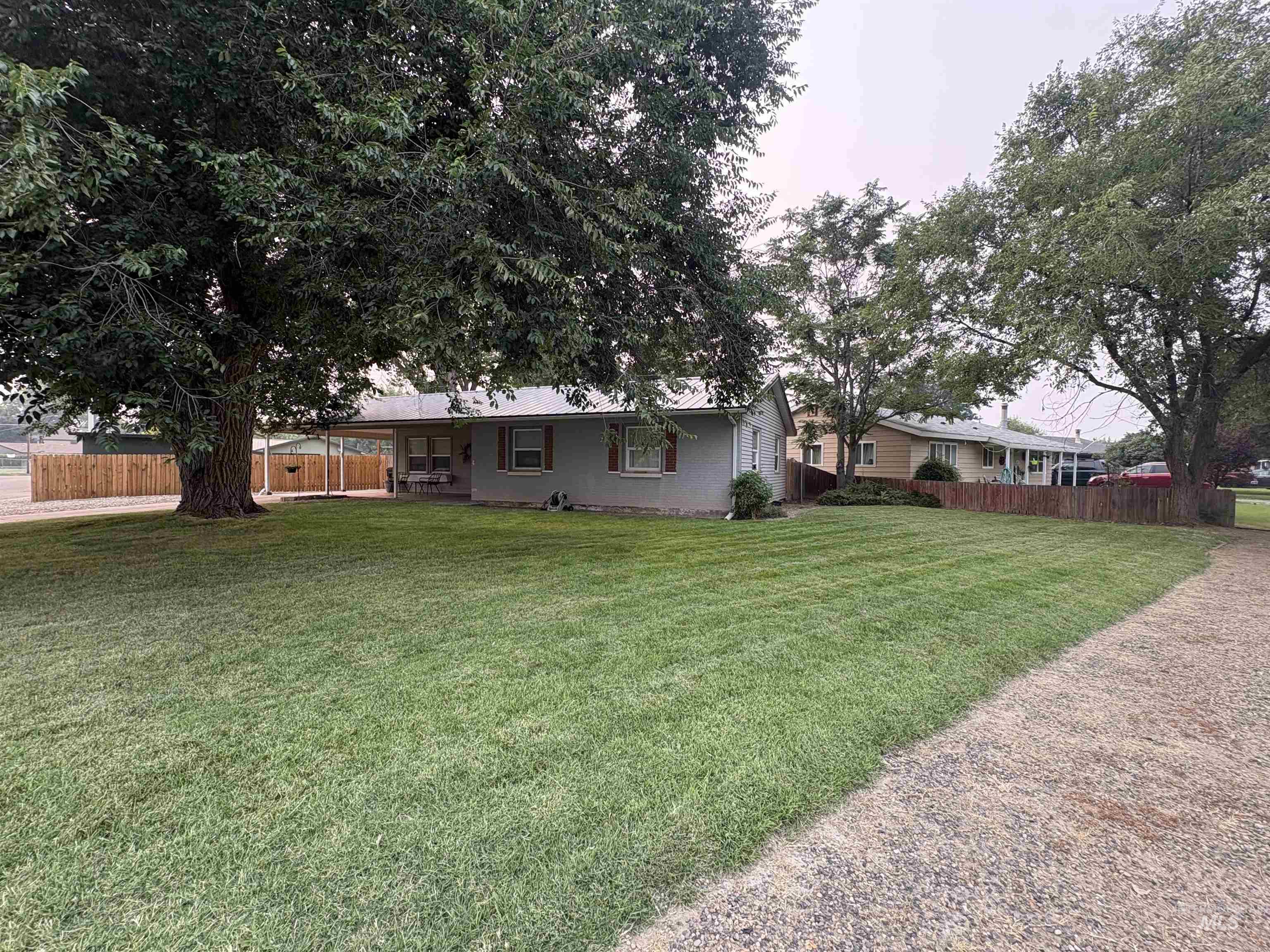 919 Nw 2nd Ave Property Photo 2