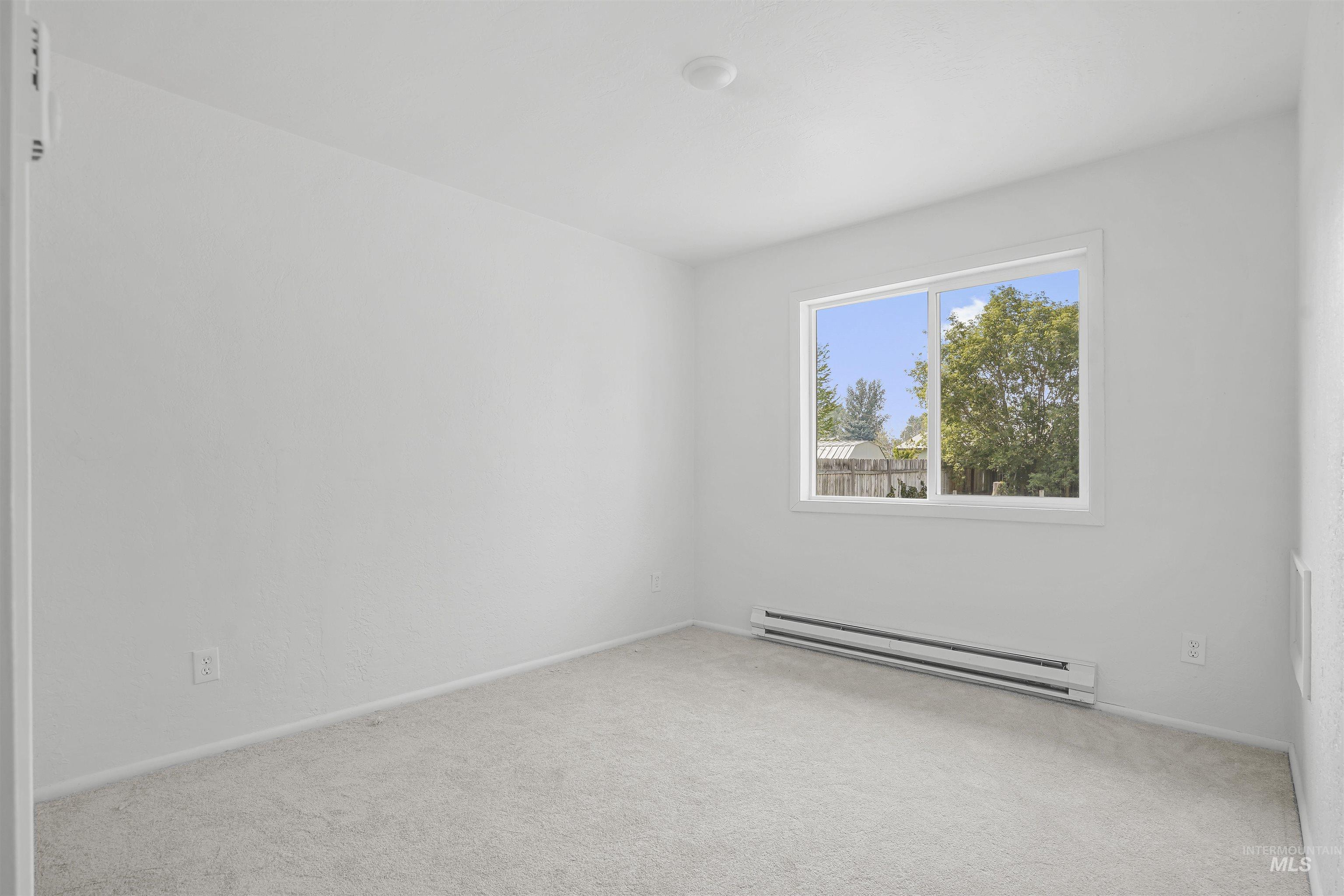 624 Sharon Street Property Photo 7