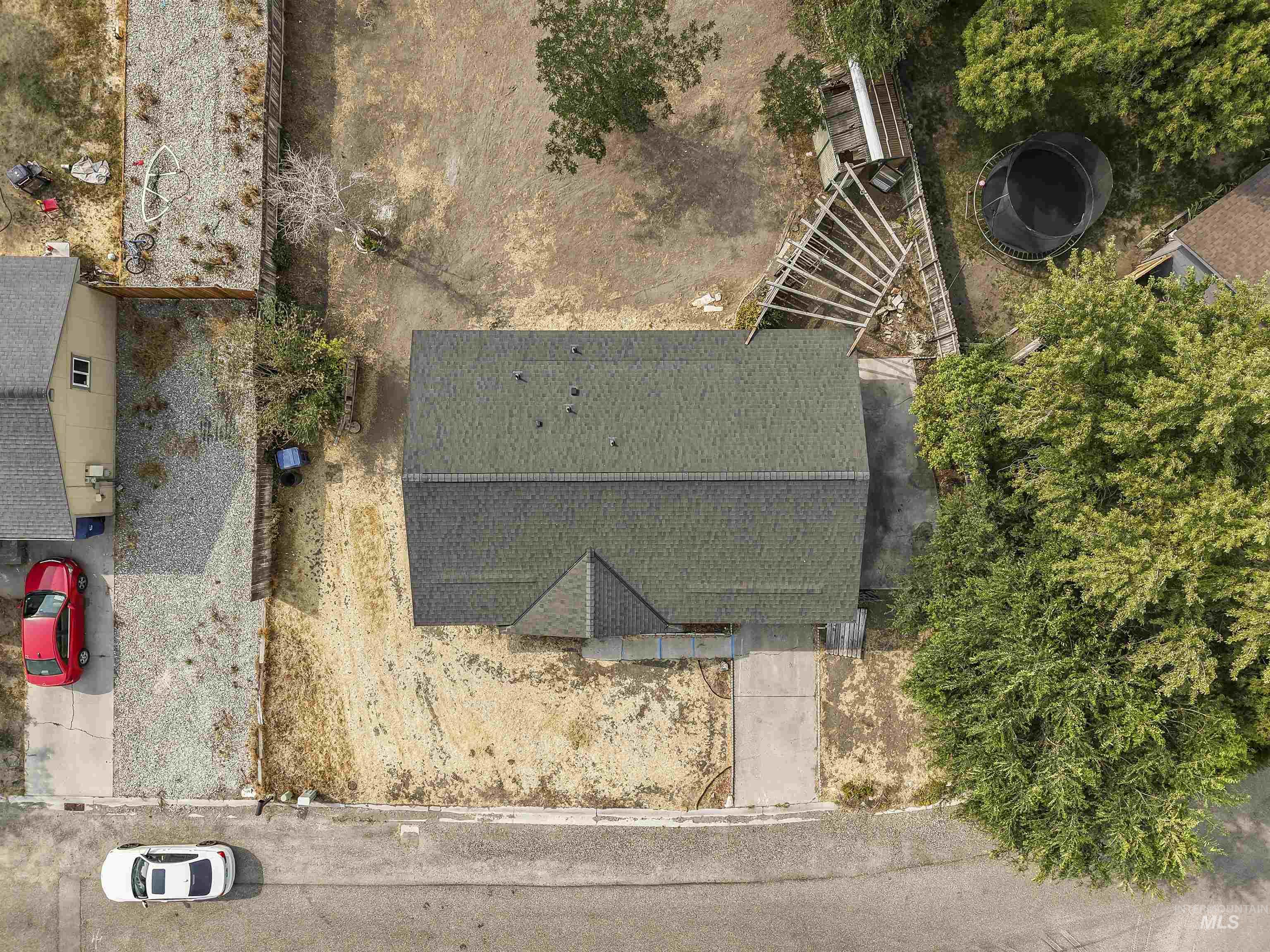 624 Sharon Street Property Photo 12