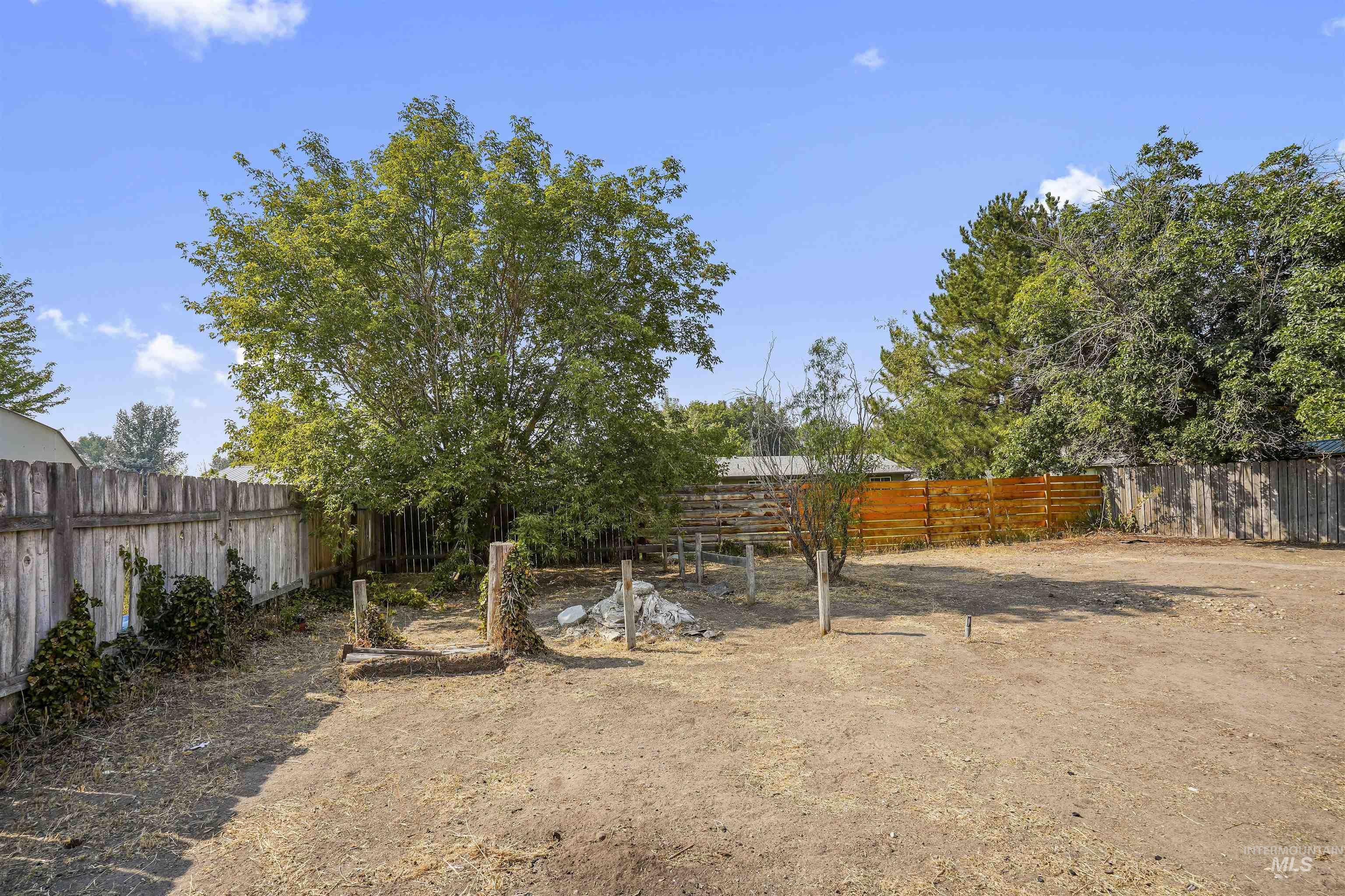 624 Sharon Street Property Photo 18