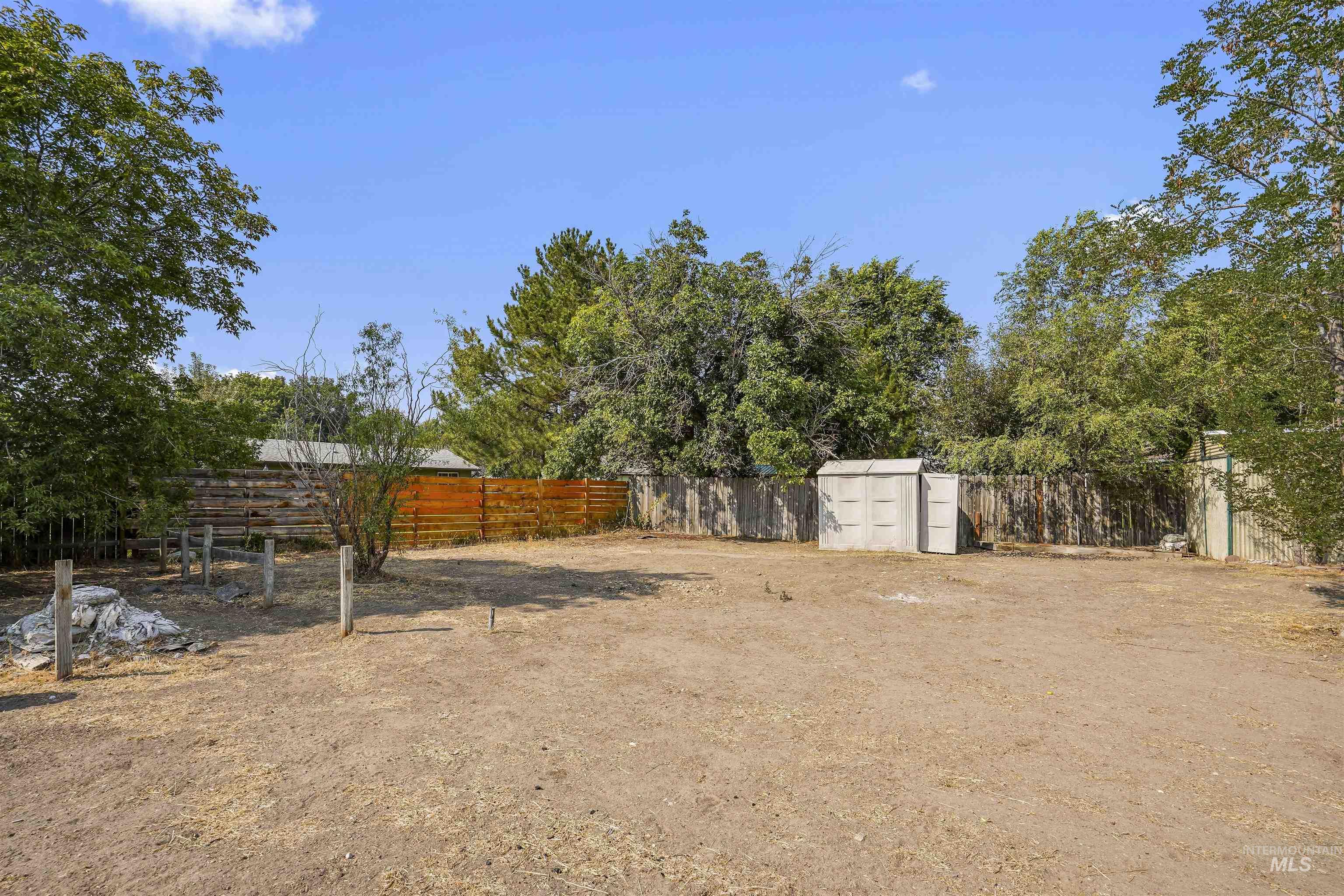 624 Sharon Street Property Photo 19