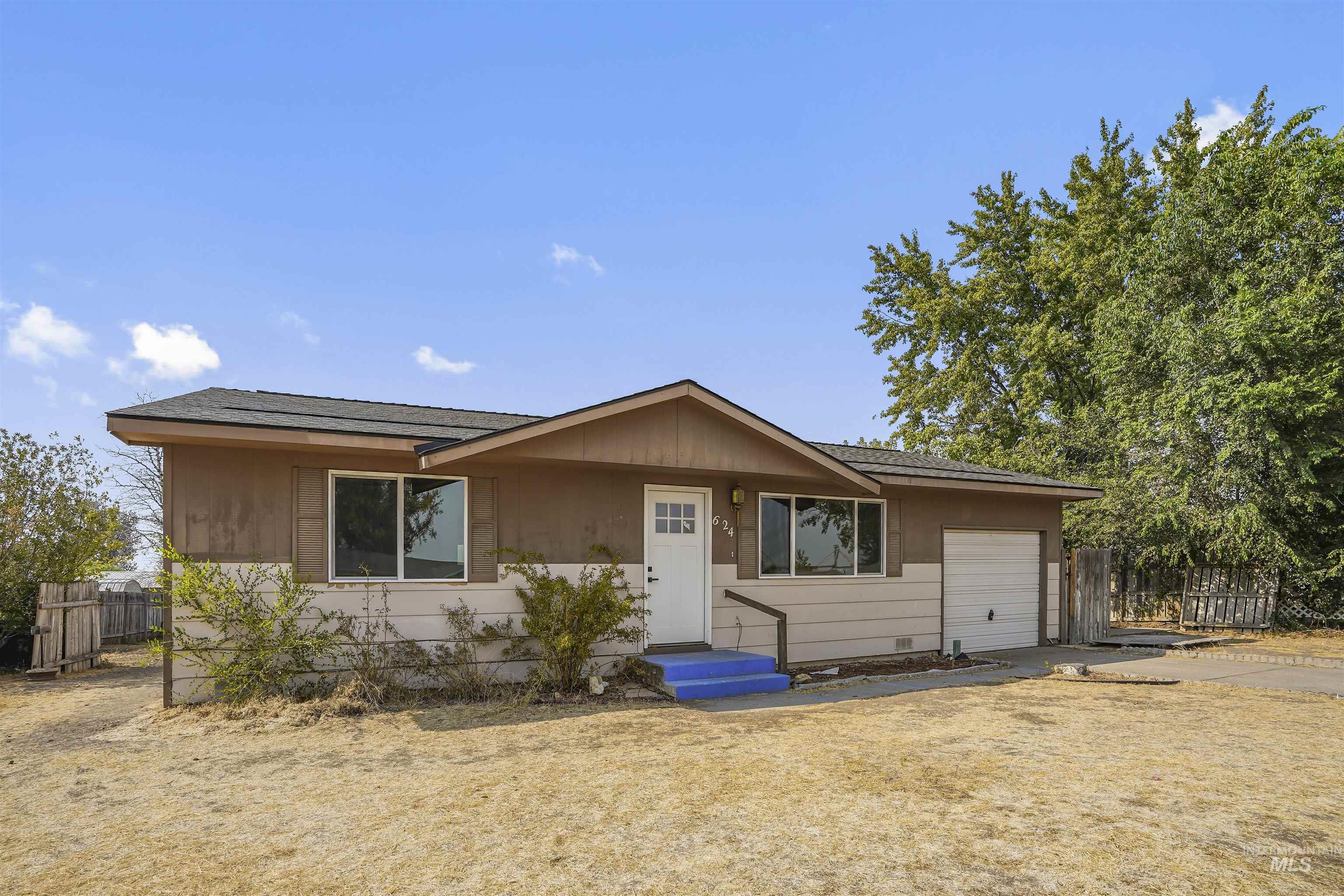 624 Sharon Street Property Photo 23