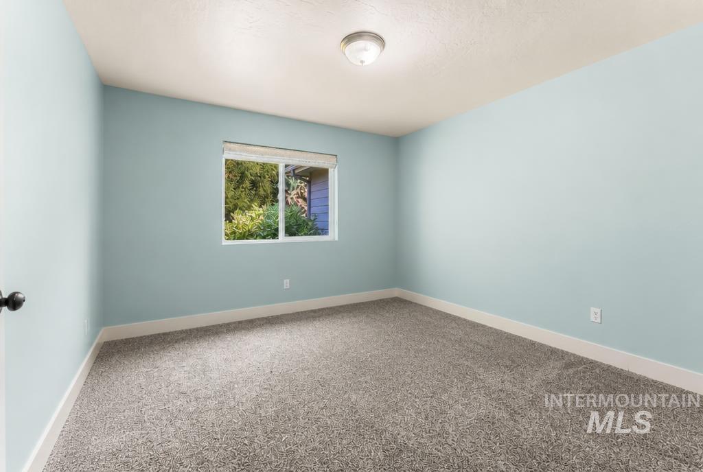 359 N Vandries Way Property Photo 25