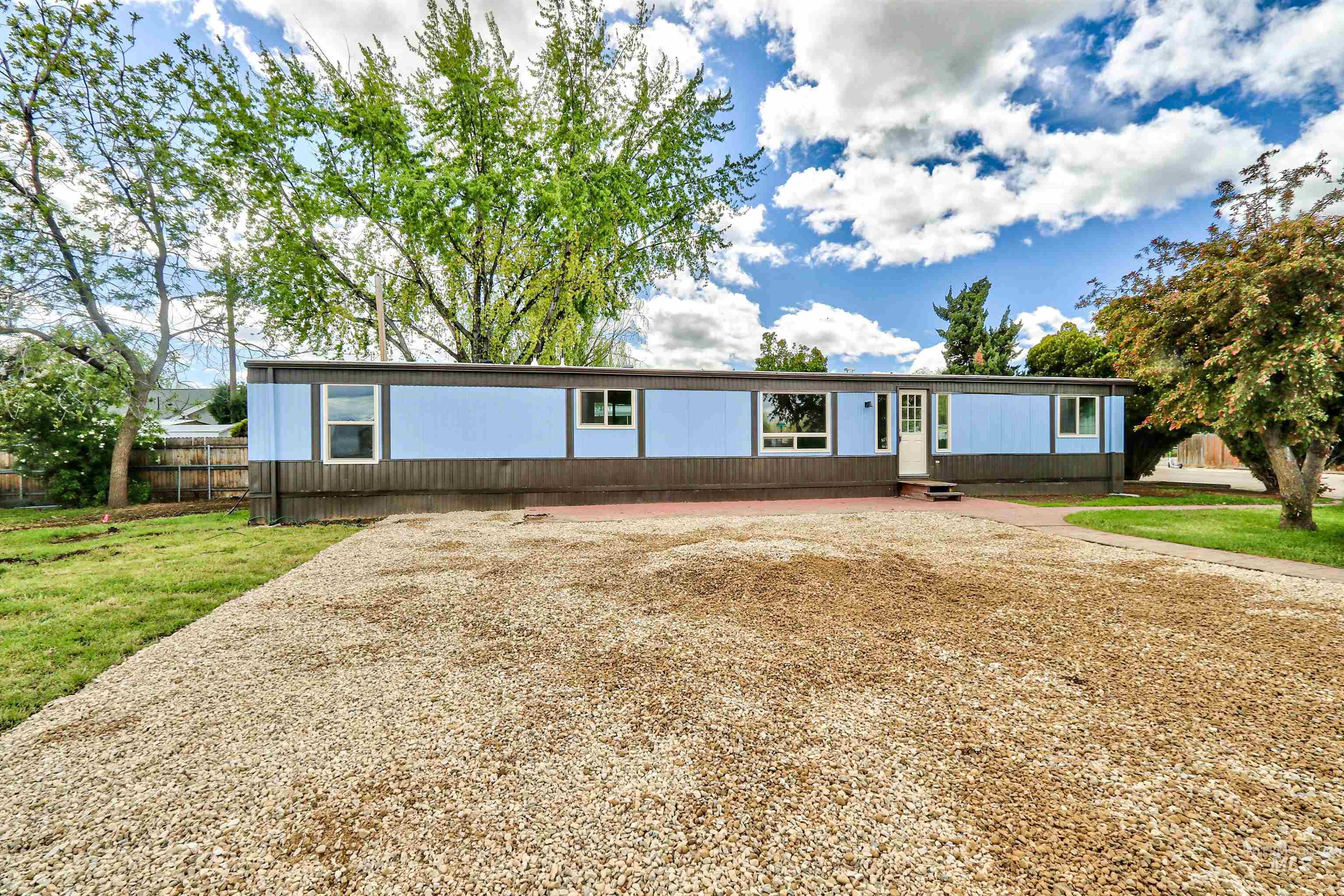 2270 Skillern Dr. Property Photo 20