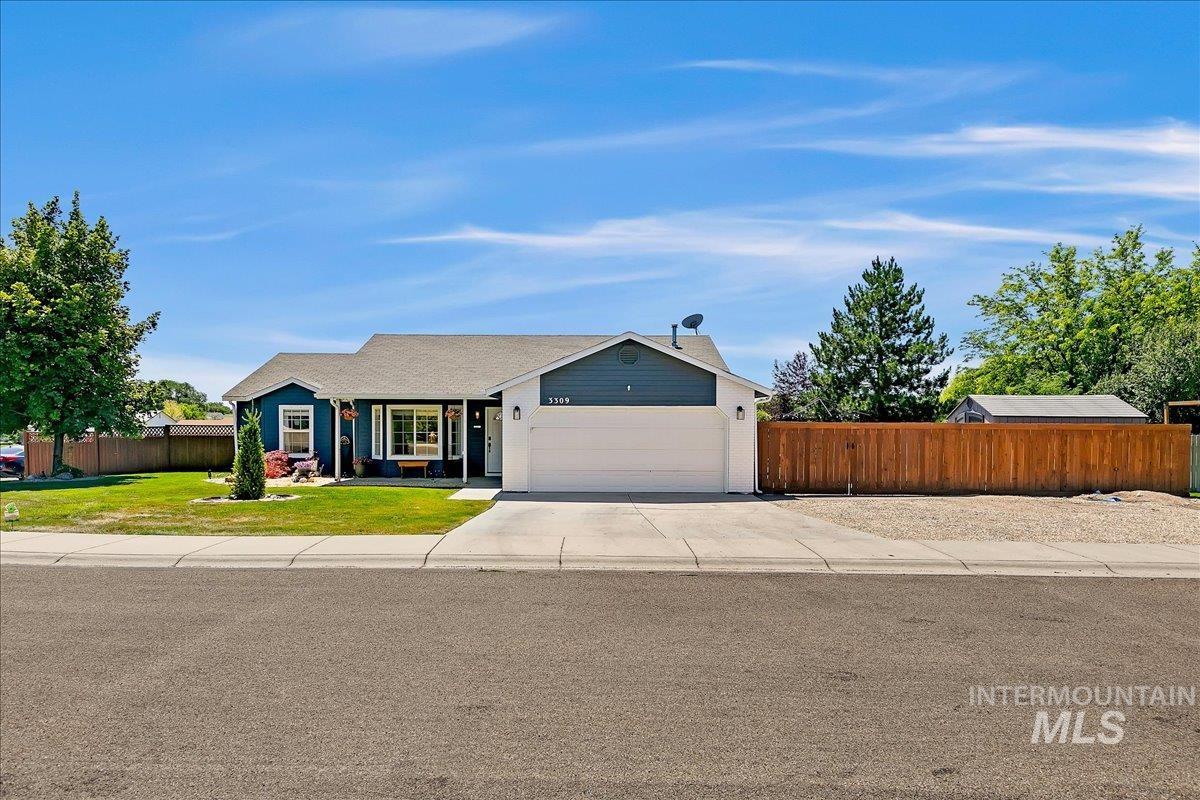 3309 Robinhood Loop Property Photo 6