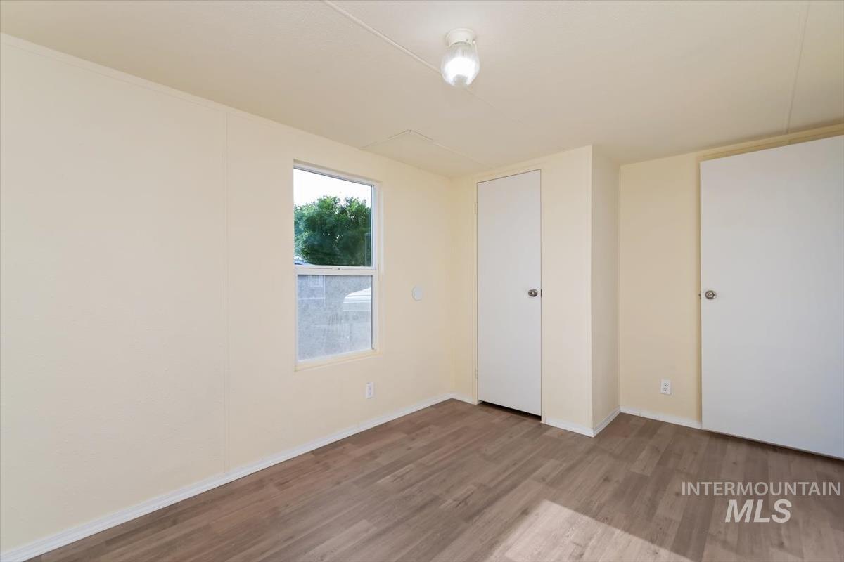 907 Round Valley St Property Photo 13