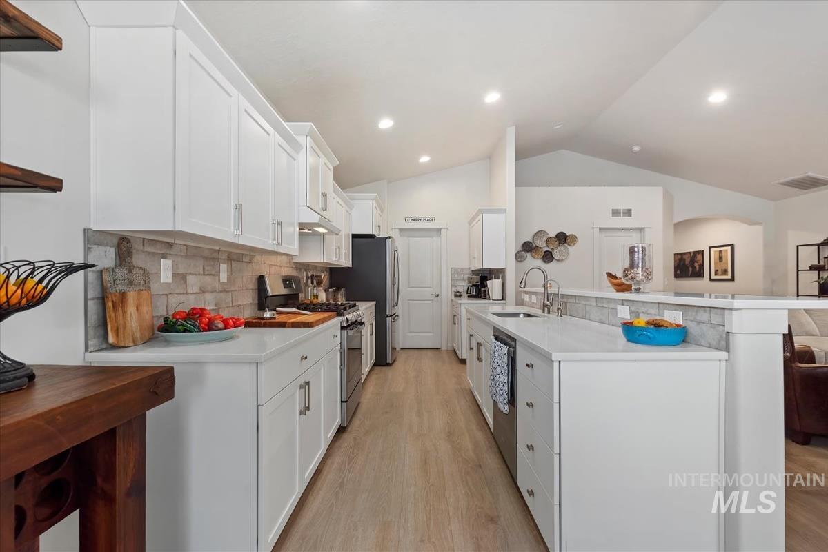 10574 W. Catmint Dr. Property Photo 14
