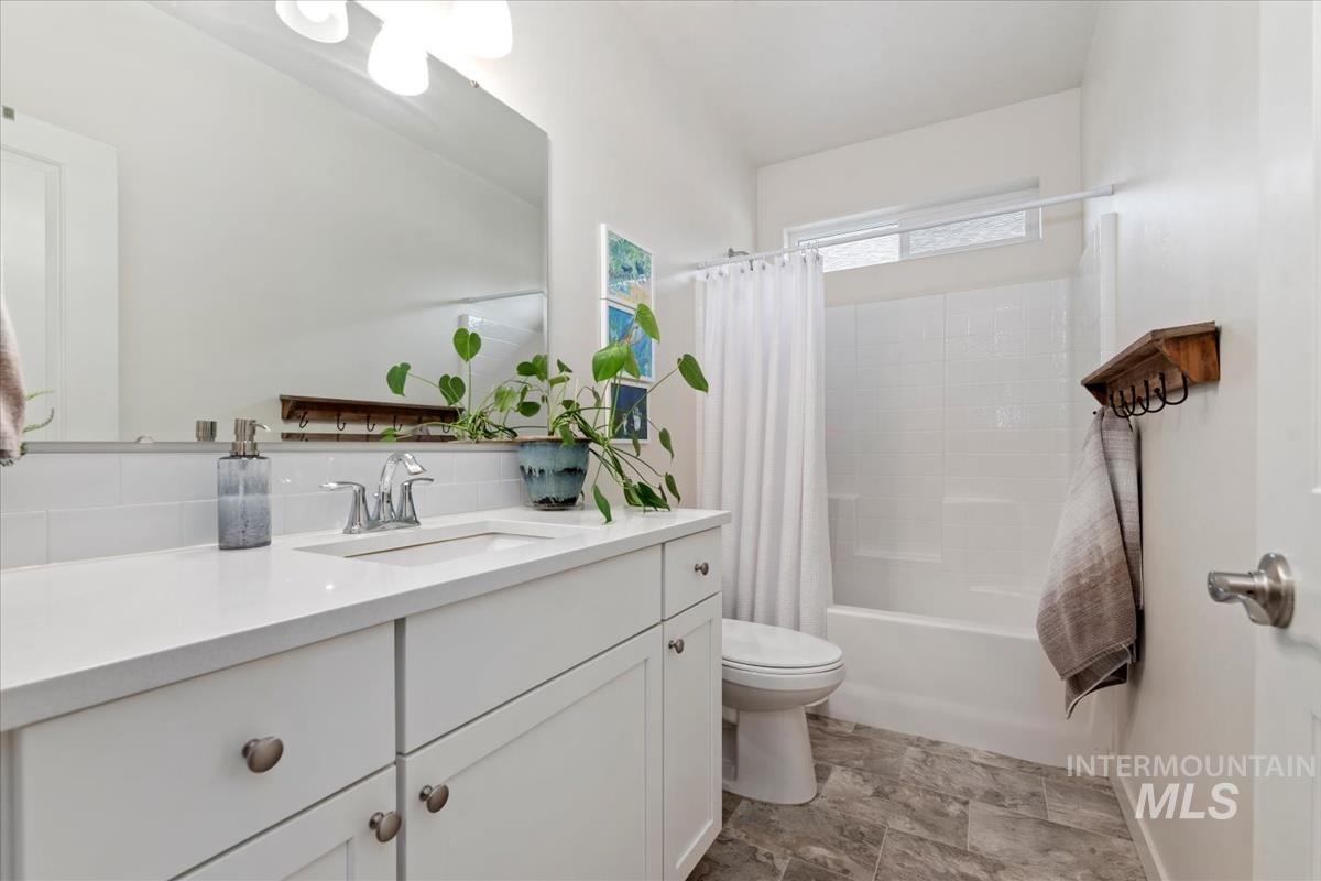 10574 W. Catmint Dr. Property Photo 21