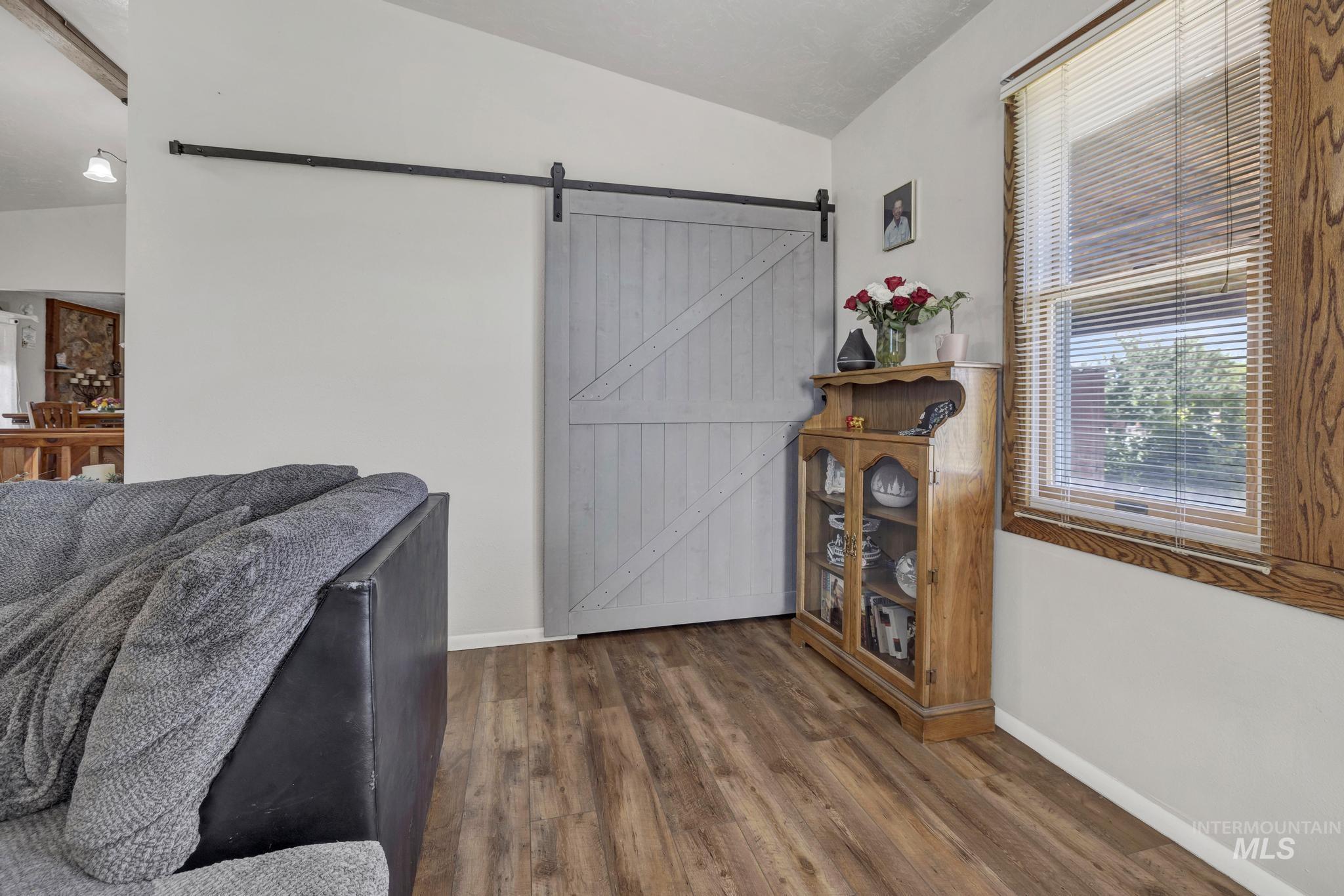 2593 E 3700 N Property Photo 7