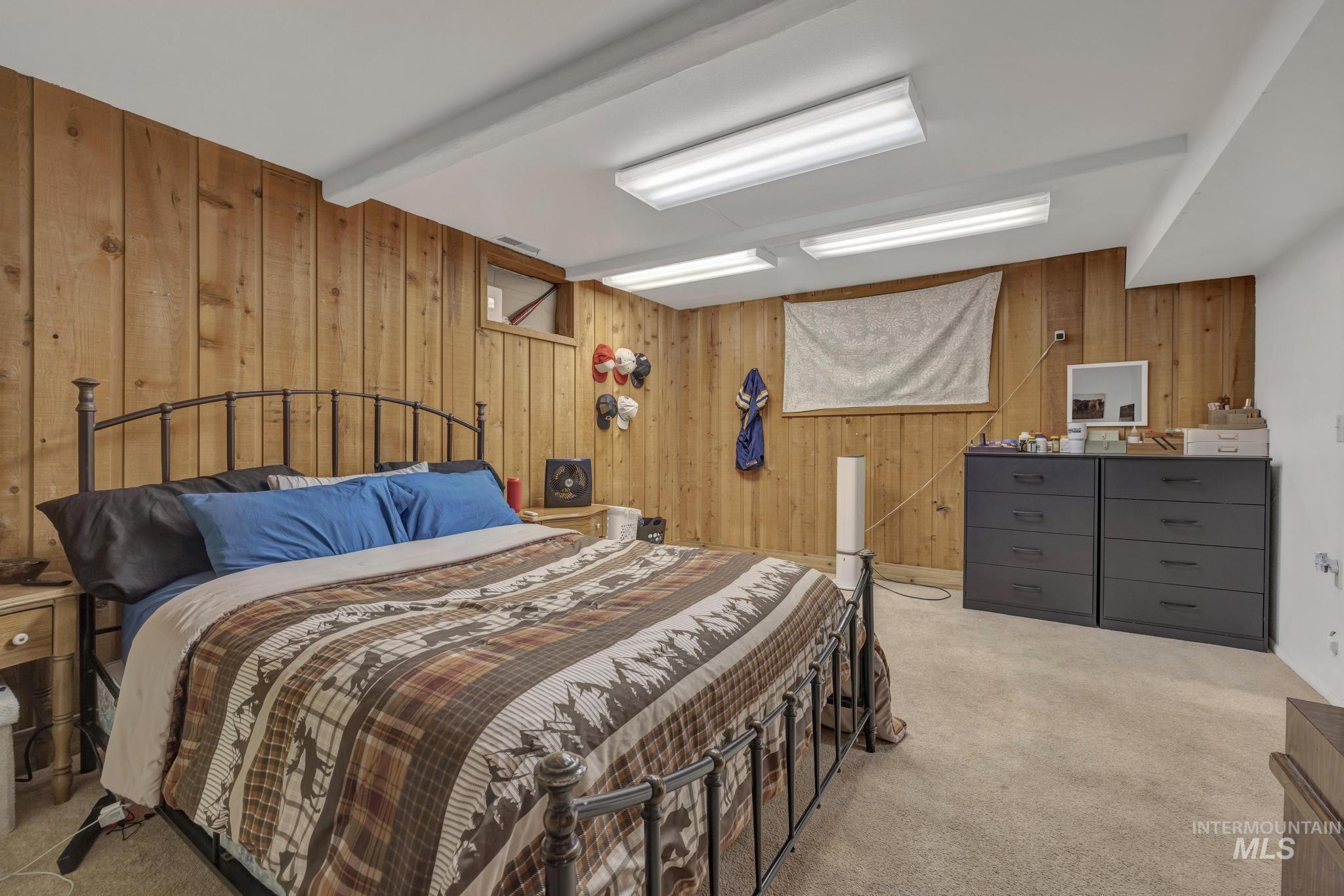 2593 E 3700 N Property Photo 46