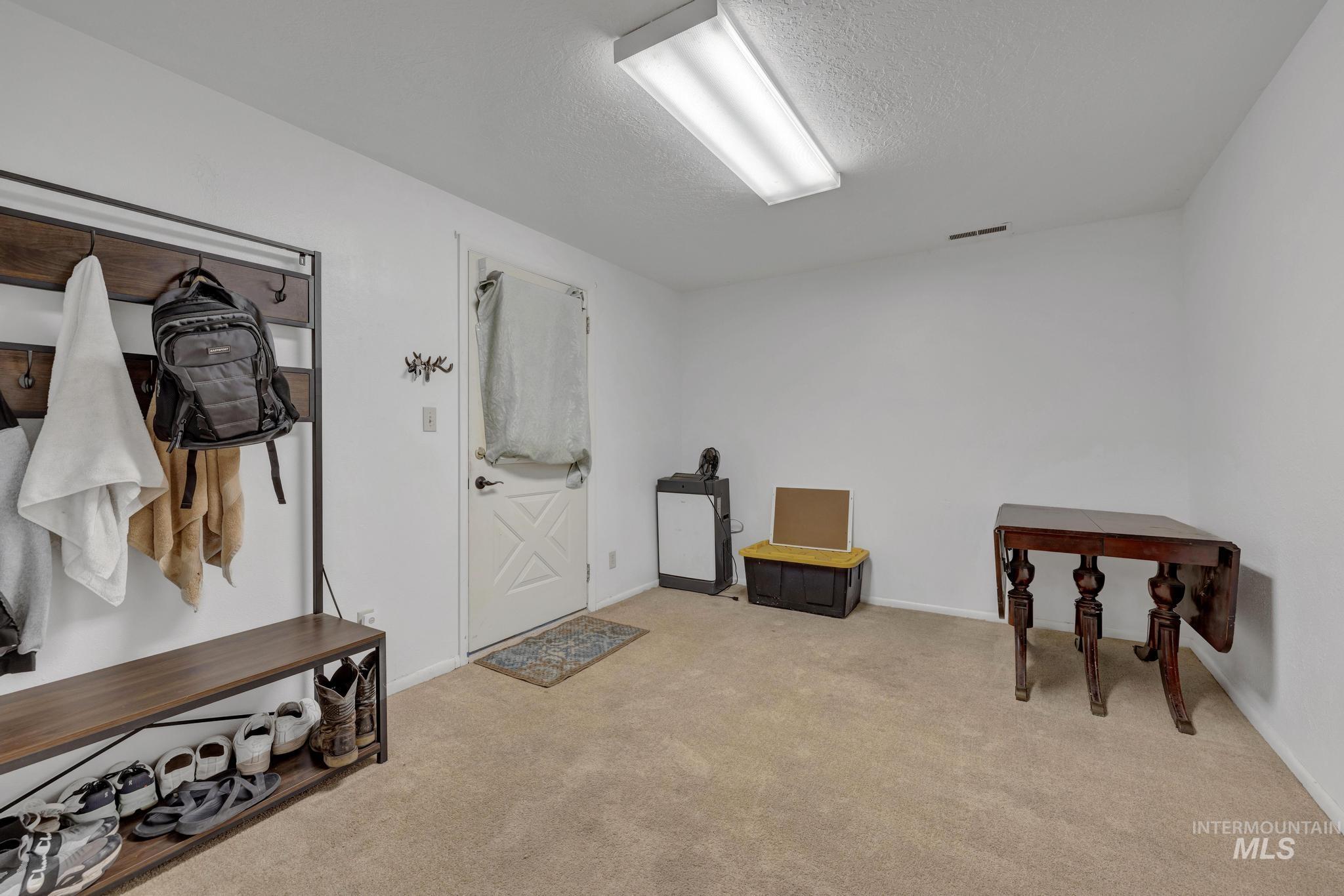 2593 E 3700 N Property Photo 49