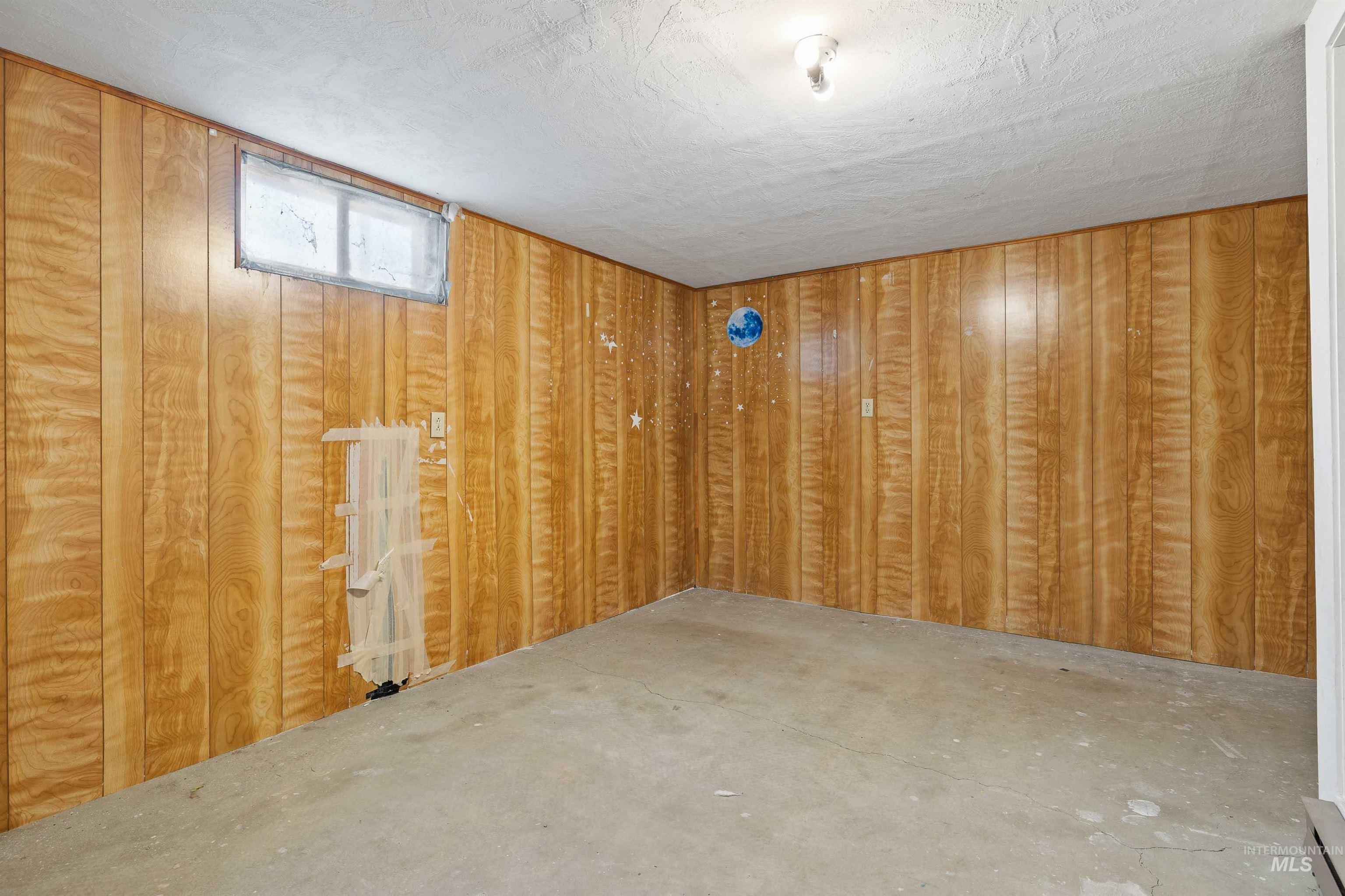 321 Clear Lakes Rd Property Photo 21