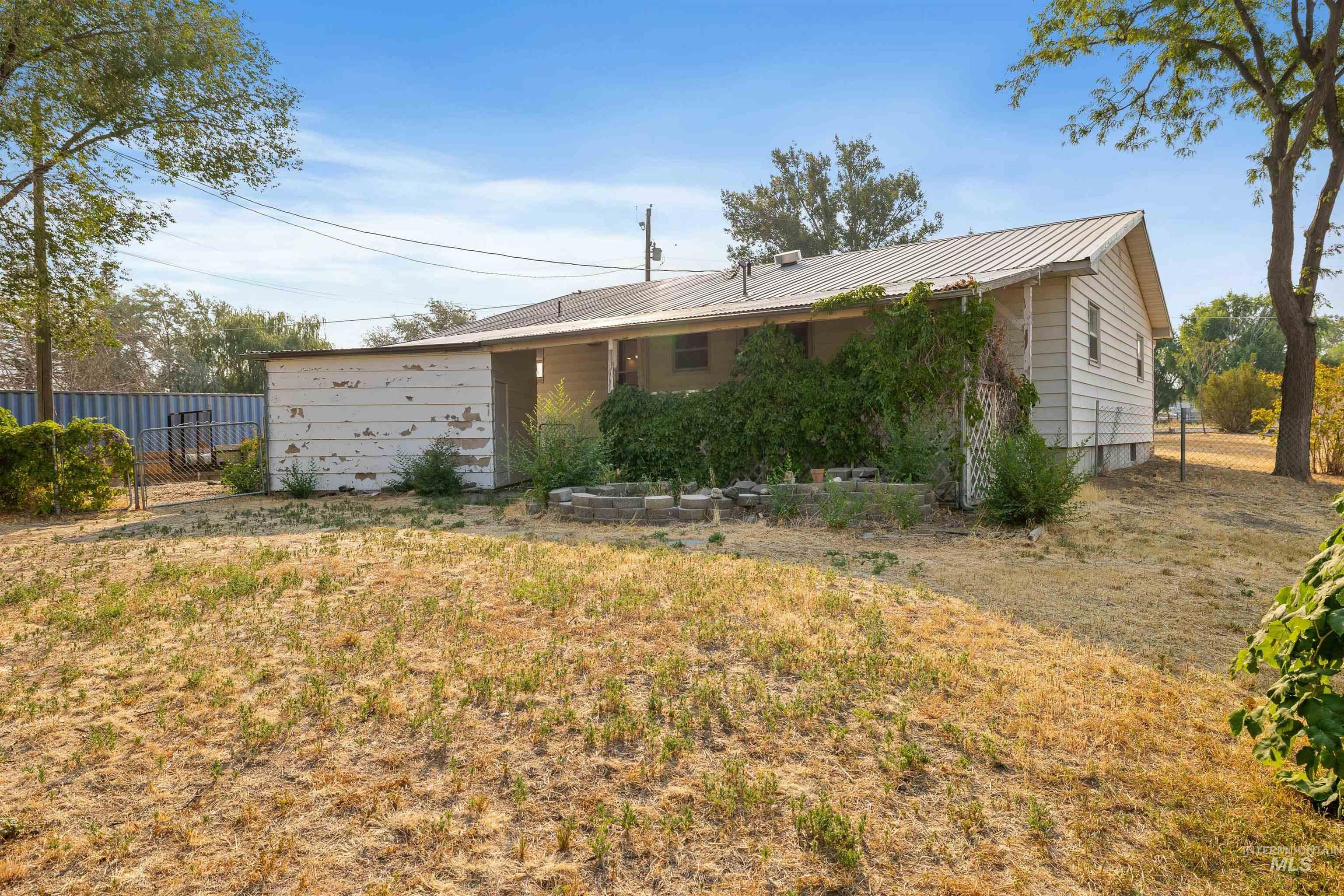321 Clear Lakes Rd Property Photo 29