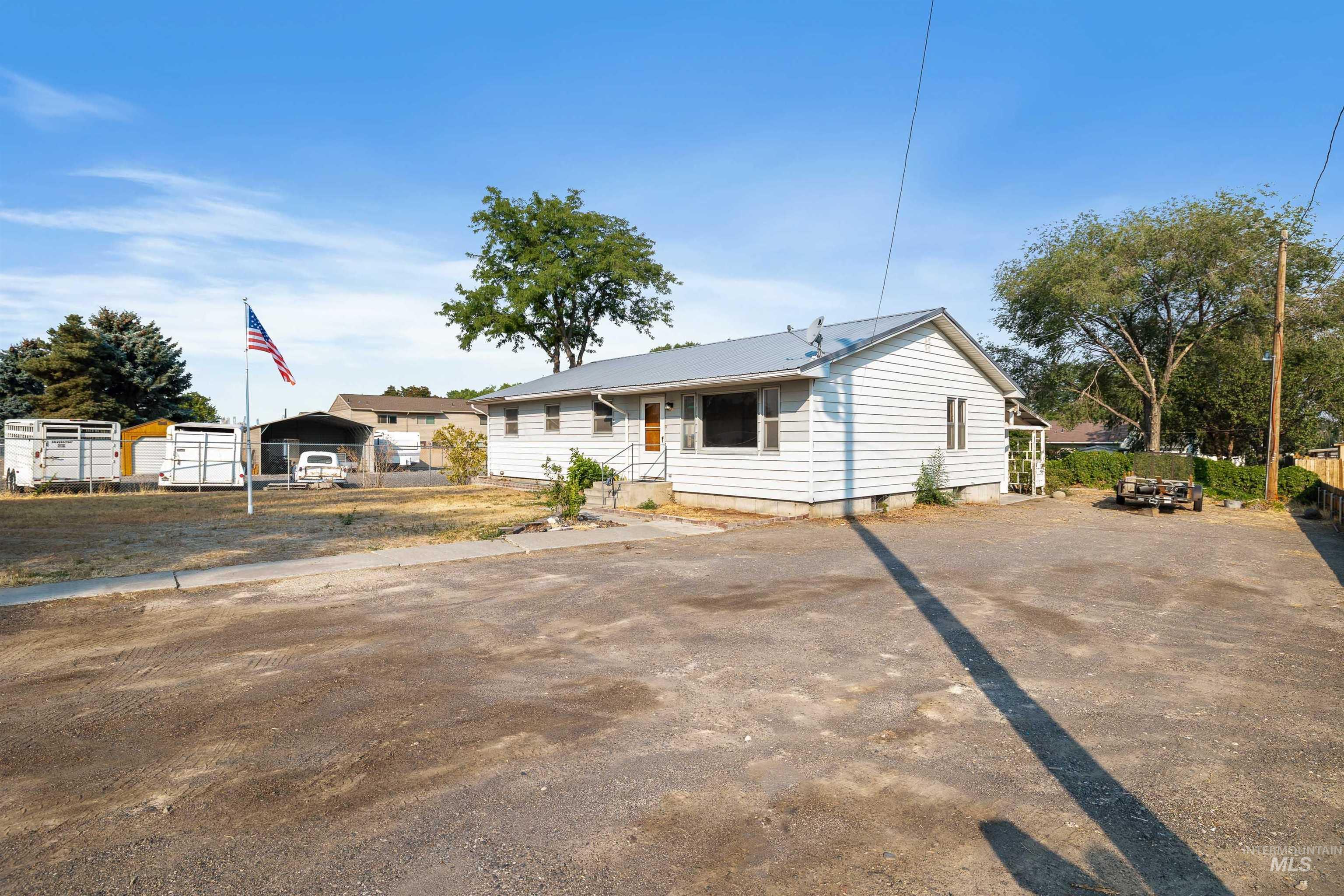 321 Clear Lakes Rd Property Photo 30