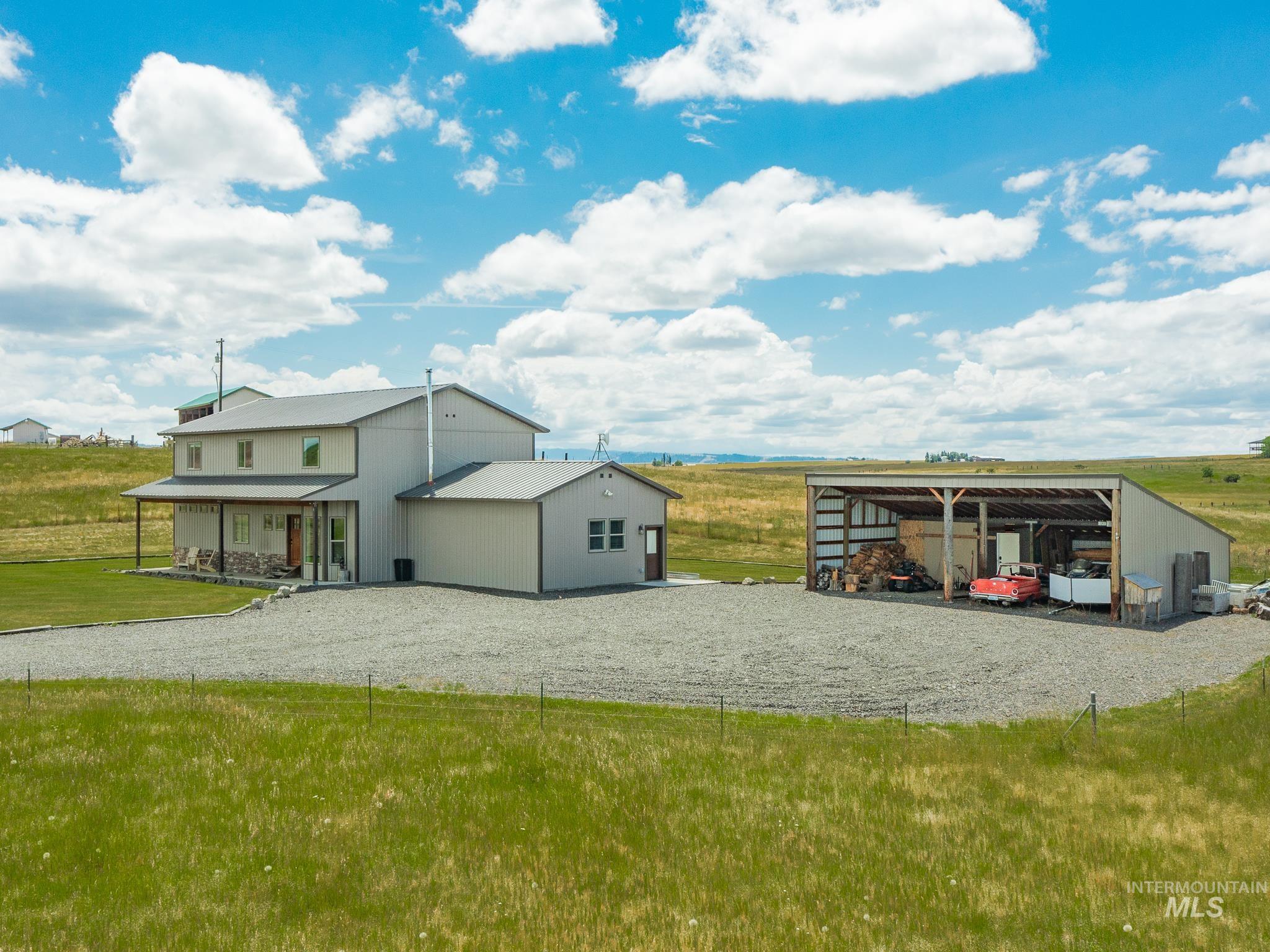 668 Powerline Road Property Photo 5