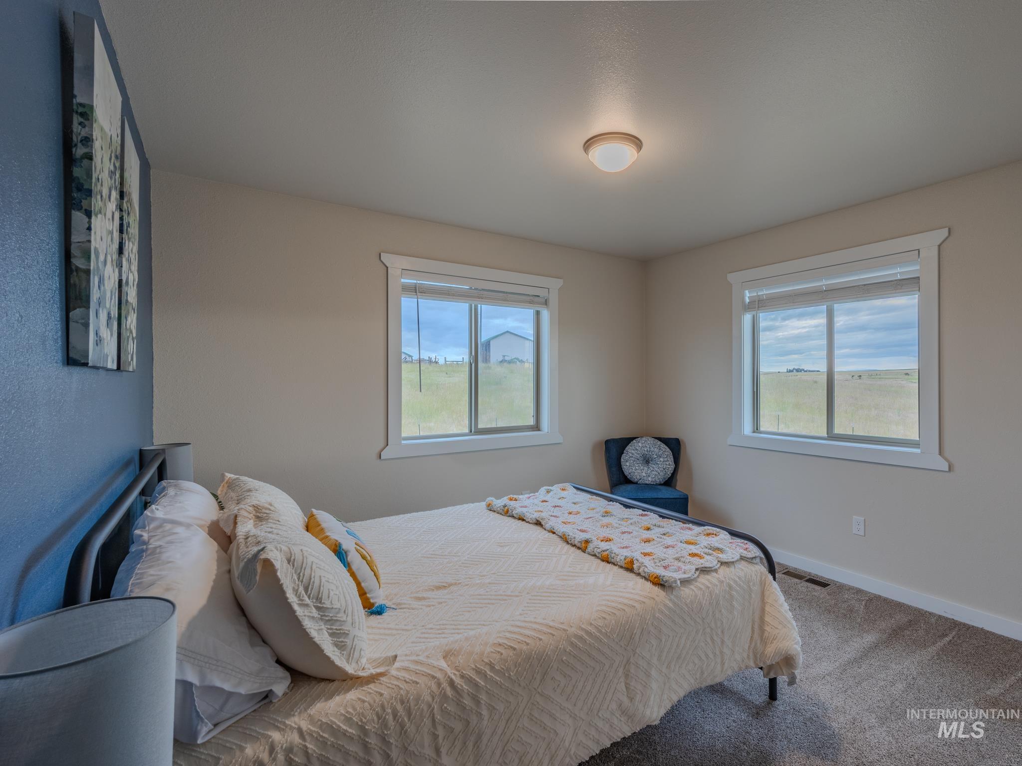 668 Powerline Road Property Photo 46
