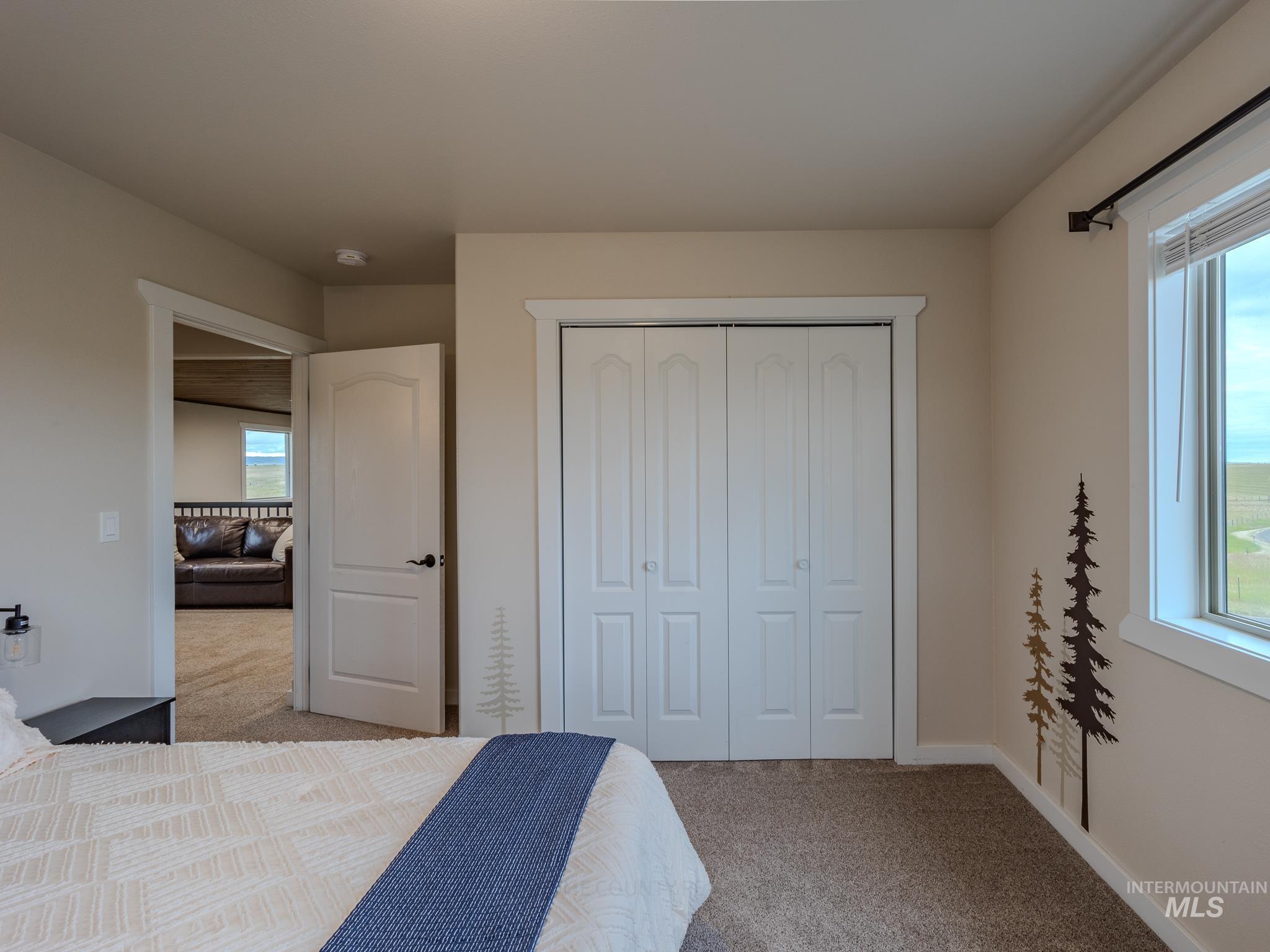 668 Powerline Road Property Photo 48