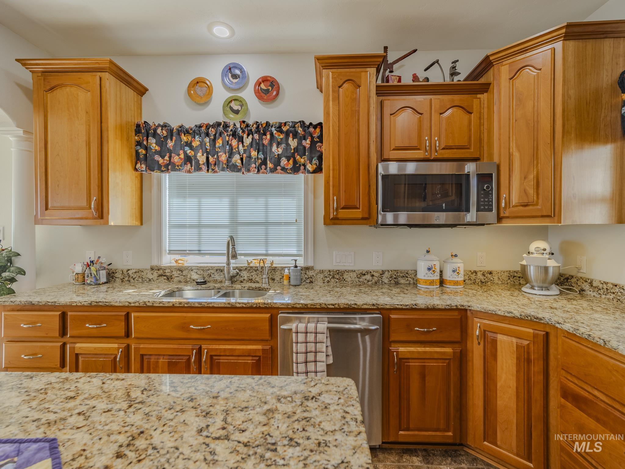 659 Reservation Line Rd Property Photo 18