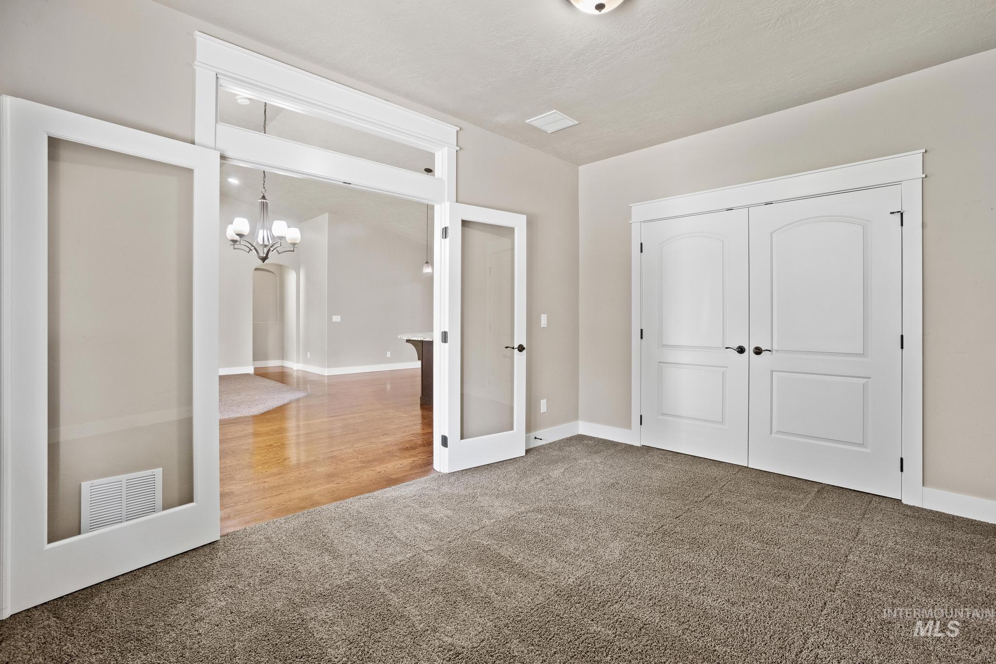 3640 E Granger Dr Property Photo 23