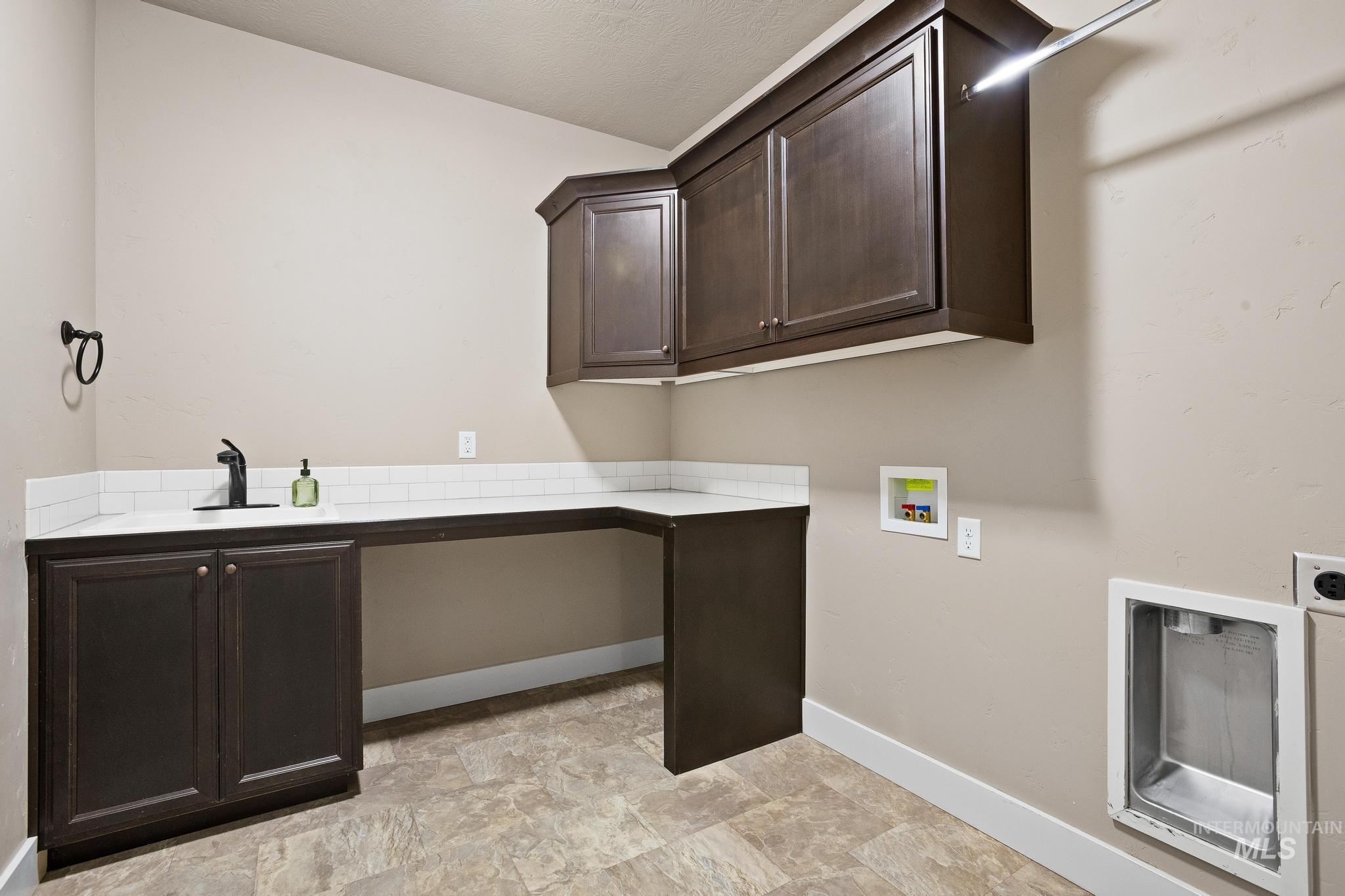 3640 E Granger Dr Property Photo 38
