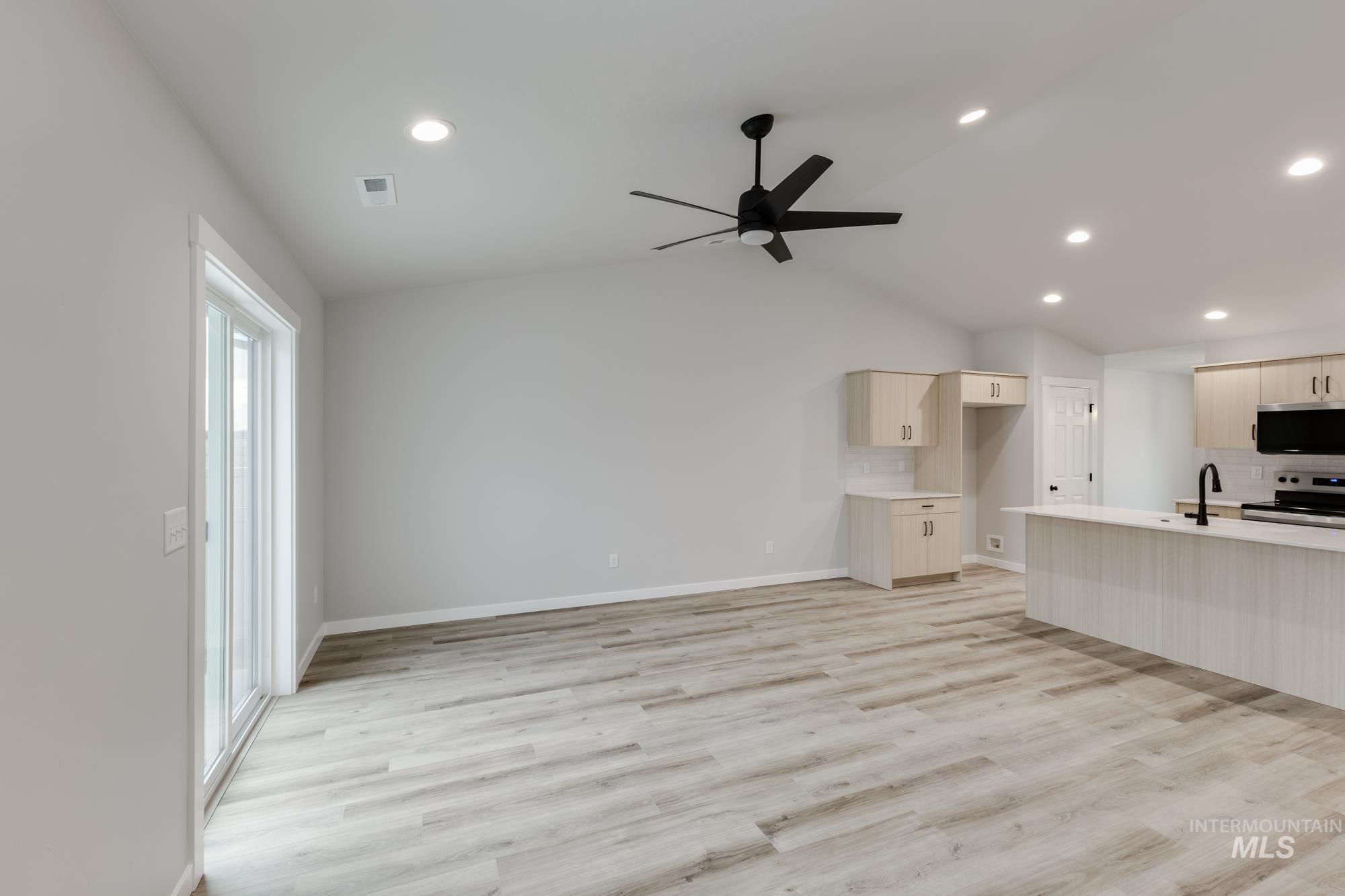 9500 W Blazing Star St Property Photo 15