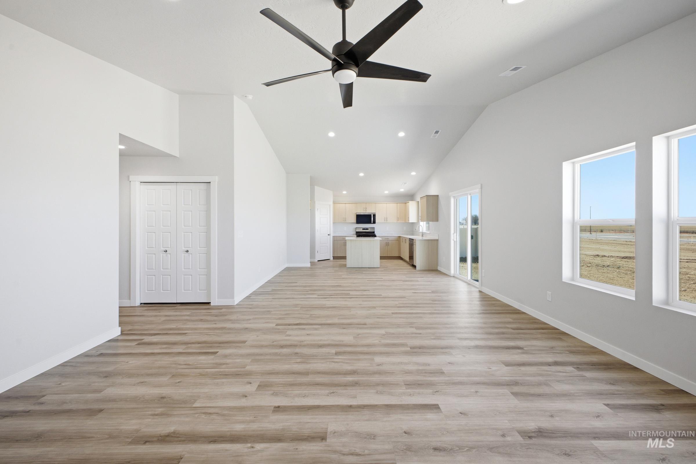 9360 W Blazing Star St Property Photo 8