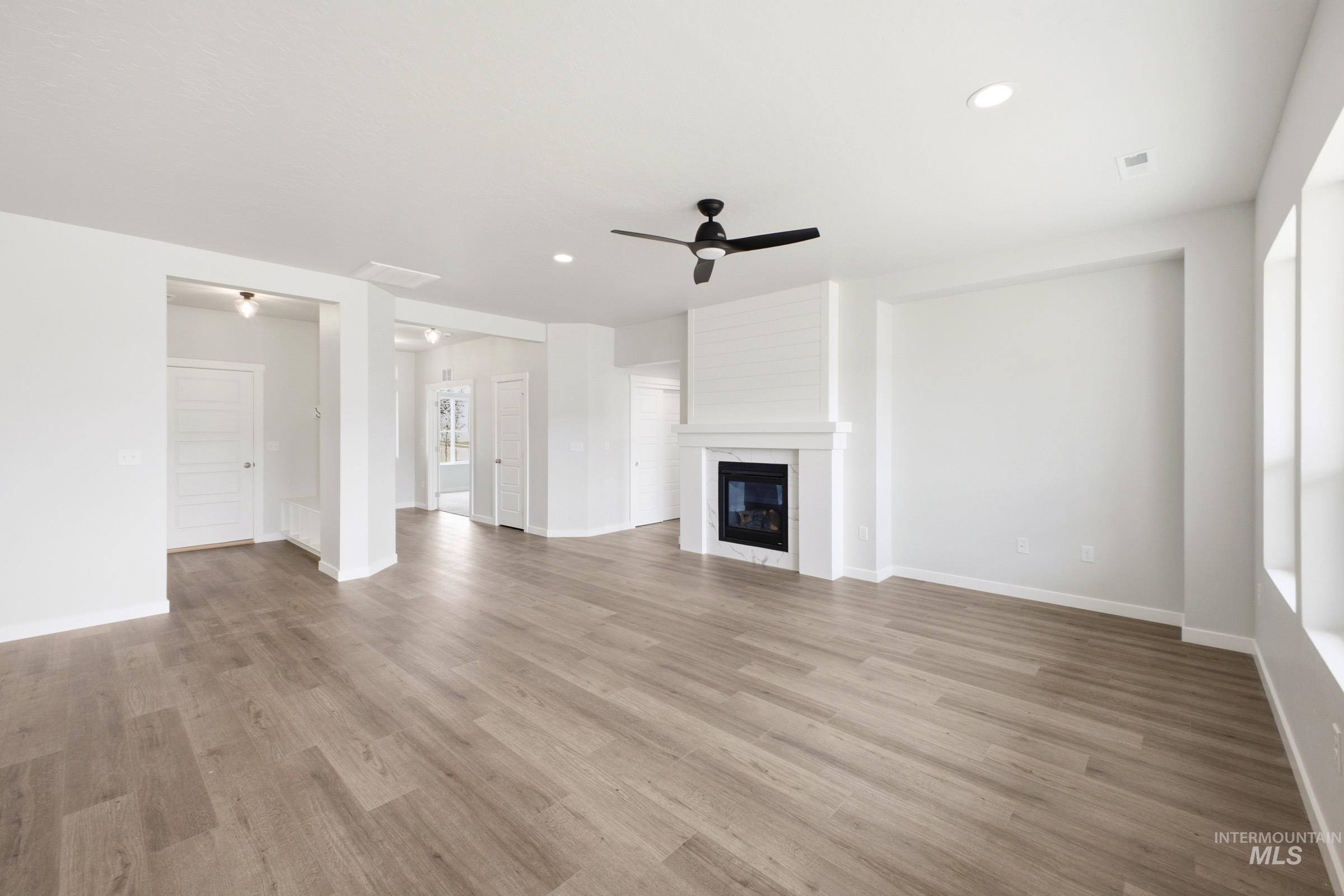 9387 W Blazing Star St Property Photo 8