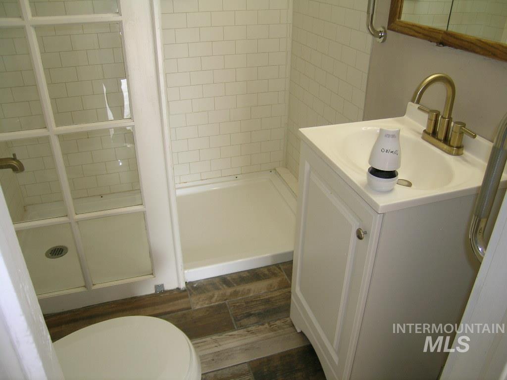 415 20th Ave N Property Photo 5