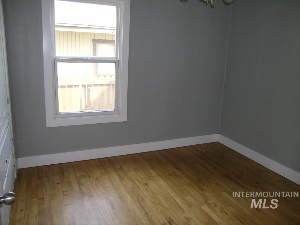 415 20th Ave N Property Photo 6