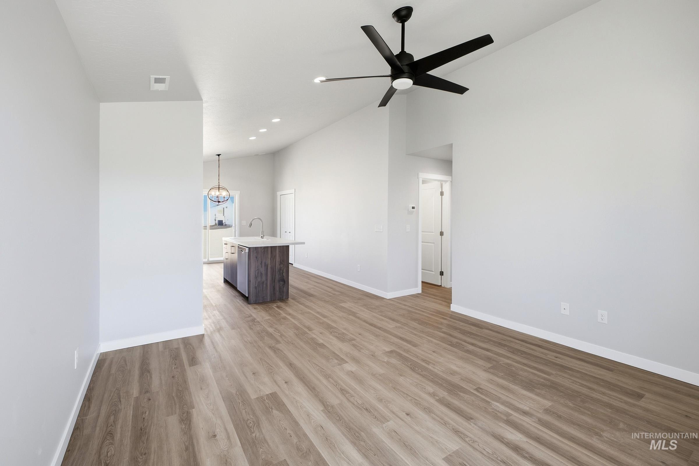 2590 N Chappy Way Property Photo 7